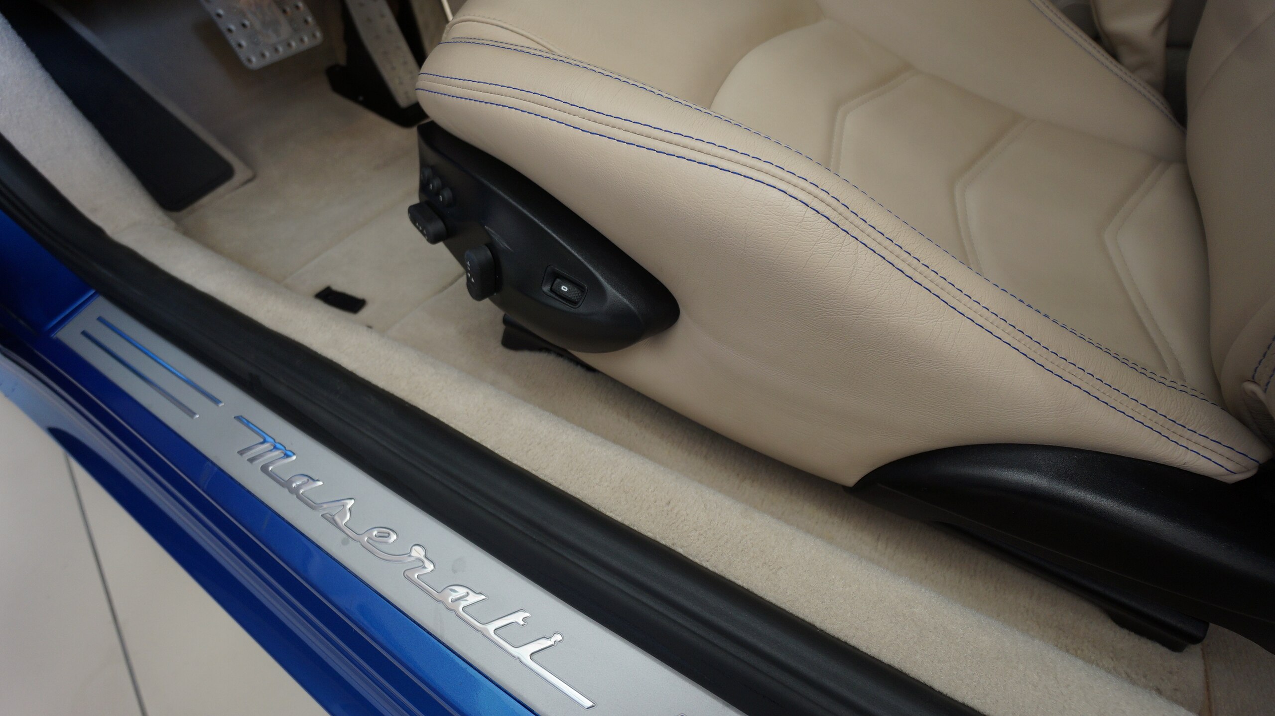 2017 Maserati Granturismo MC Stradale — Photo 10 / 19