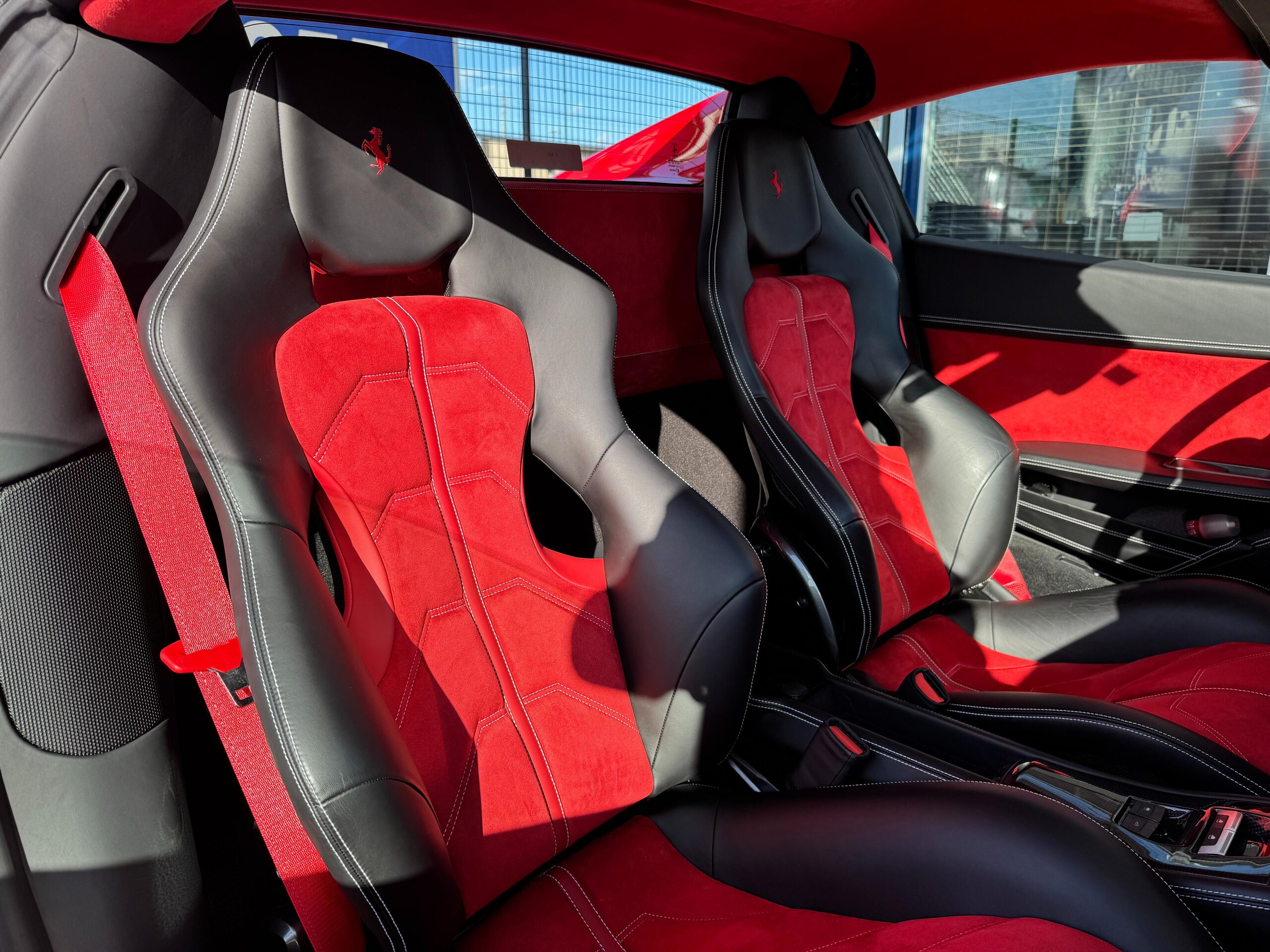 2015 Ferrari 458 Spider — Photo 18 / 23
