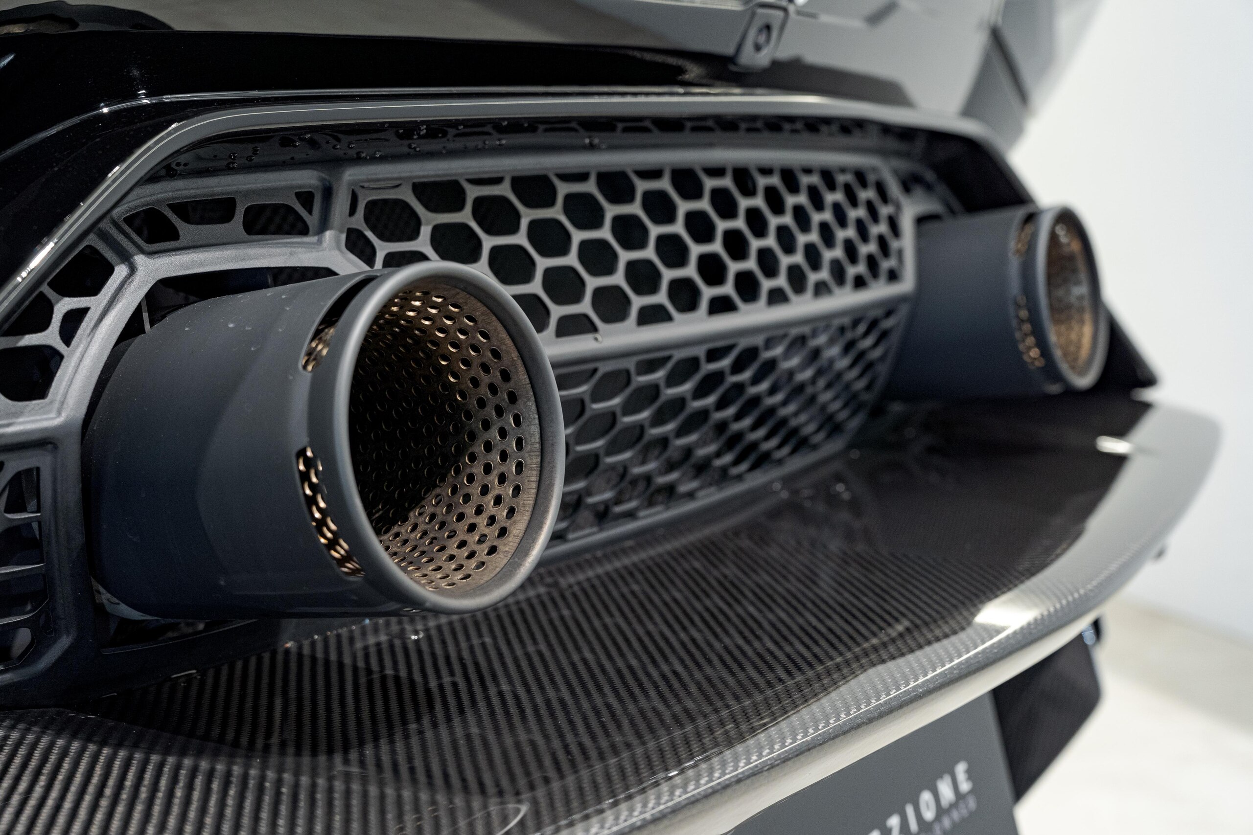 2022 Lamborghini Aventador Roadster LP780-4 Ultimae — Photo 13 / 39