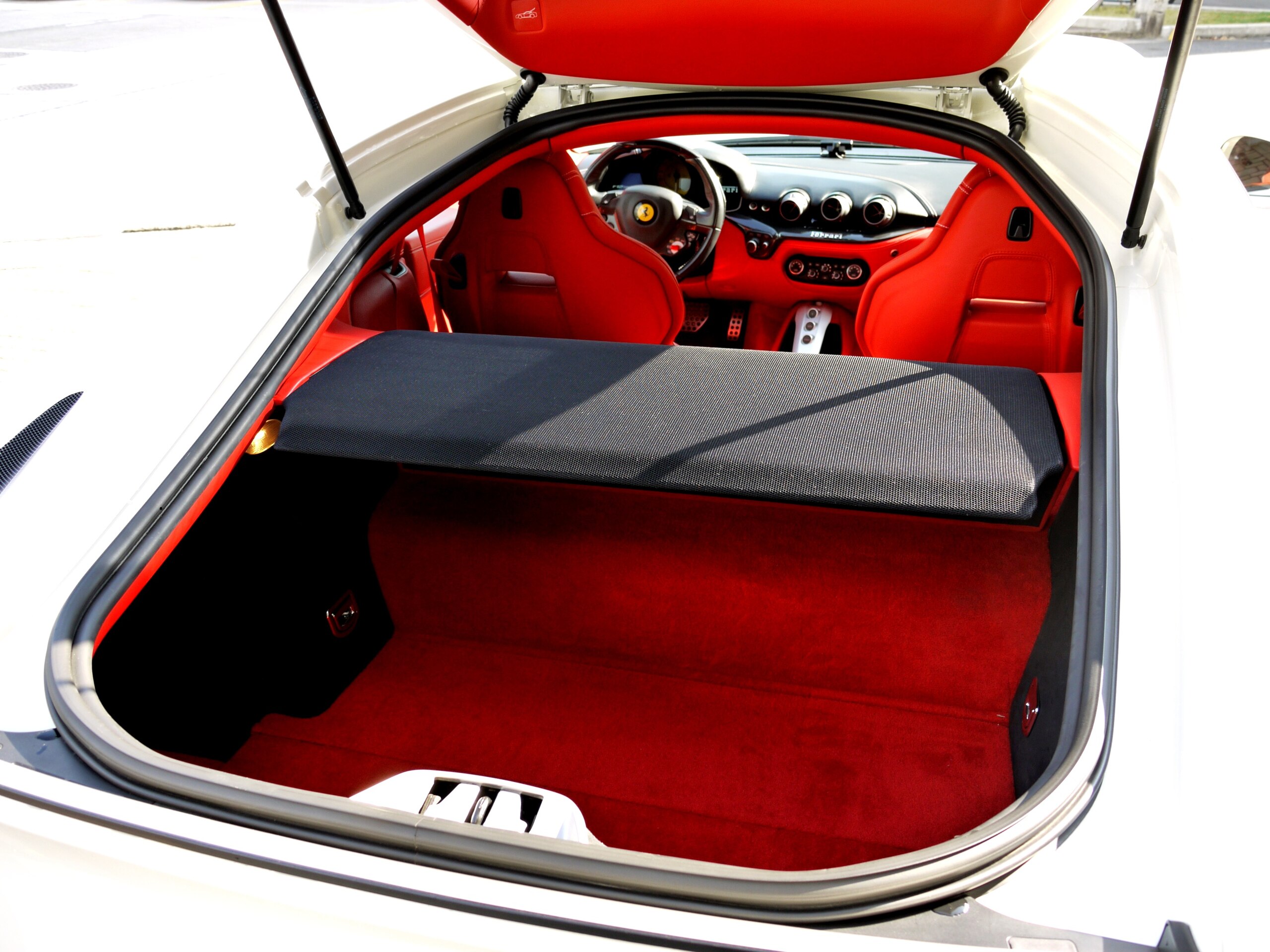 2014 Ferrari F12 Berlinetta — Photo 11 / 11