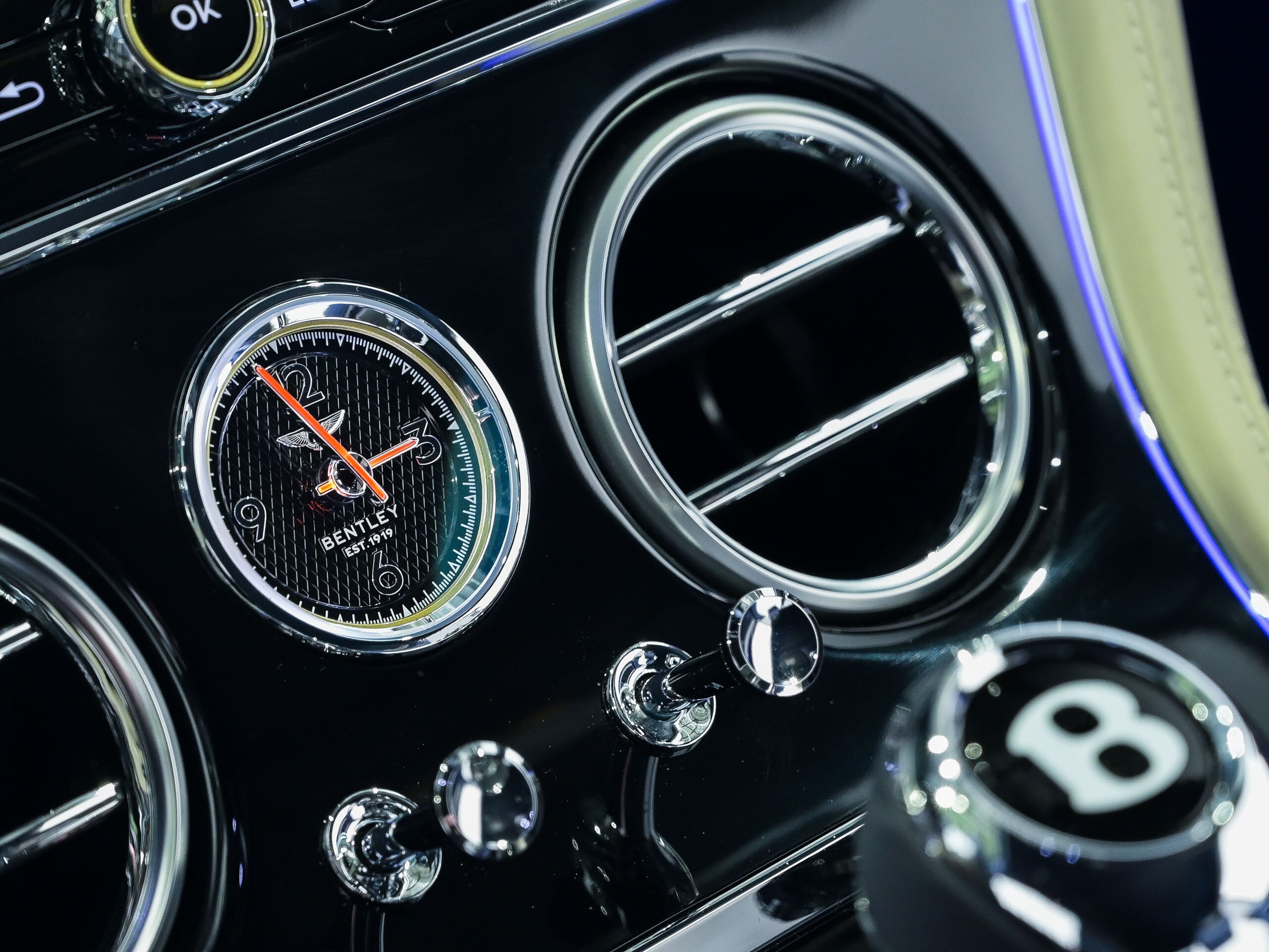 2018 Bentley Continental GT 6.0 — Photo 9 / 16