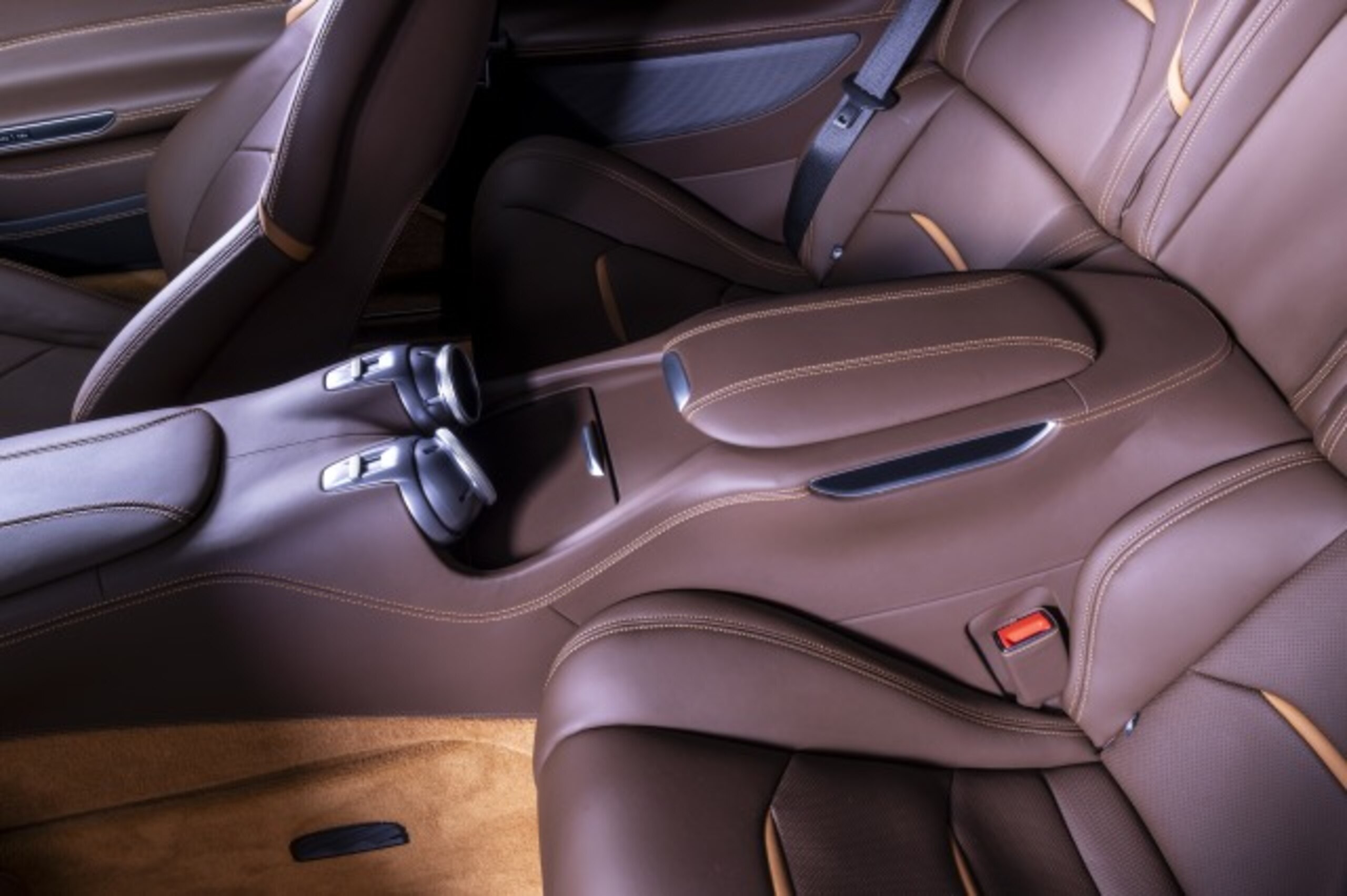 2020 Ferrari GTC4Lusso — Photo 17 / 21