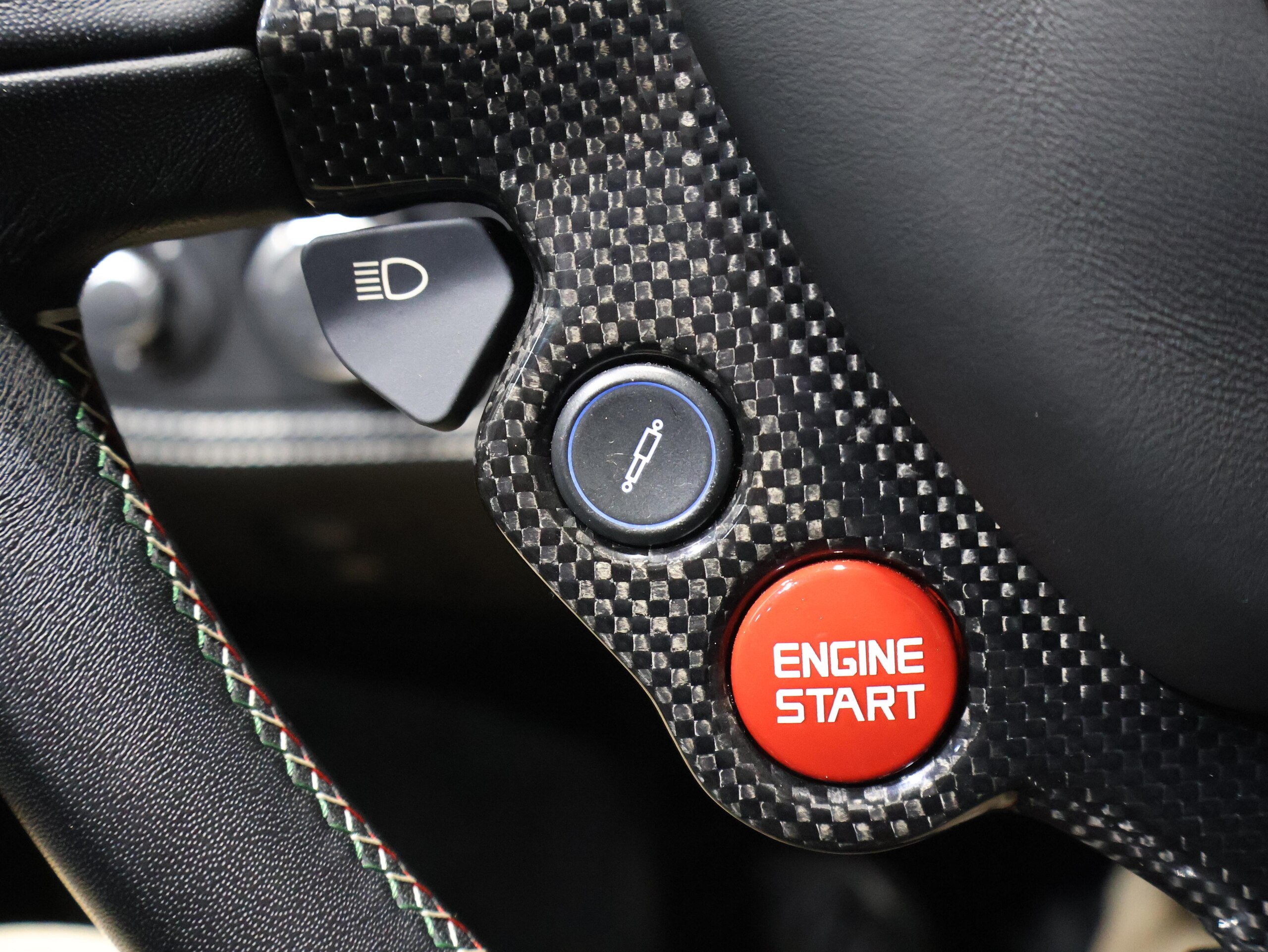 2013 Ferrari 458 Italia F1 DCT — Photo 22 / 32
