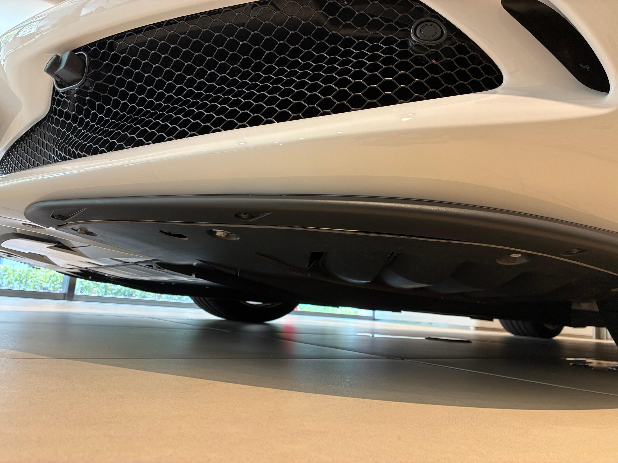 2025 Ferrari 296GTS — Photo 42 / 76