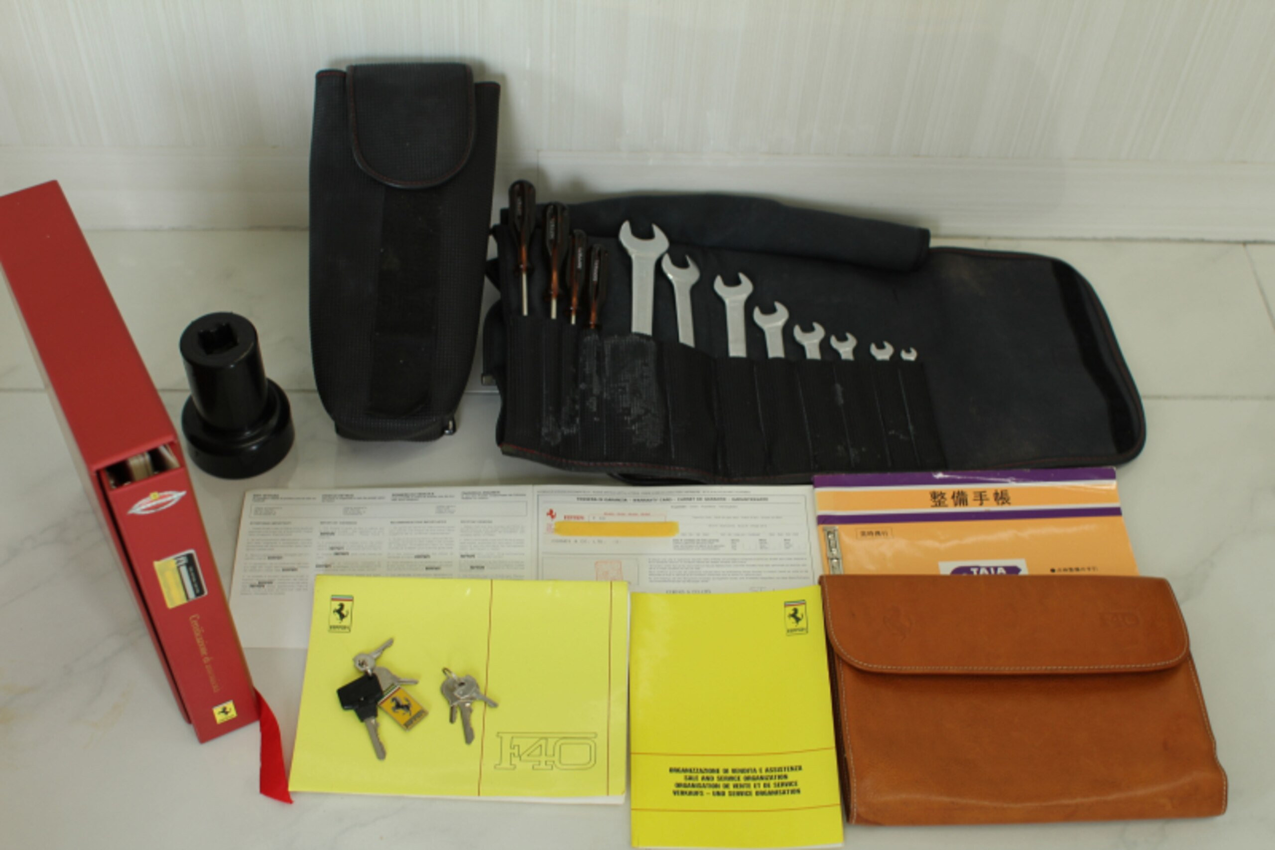 1992 Ferrari F40 — Photo 12 / 12