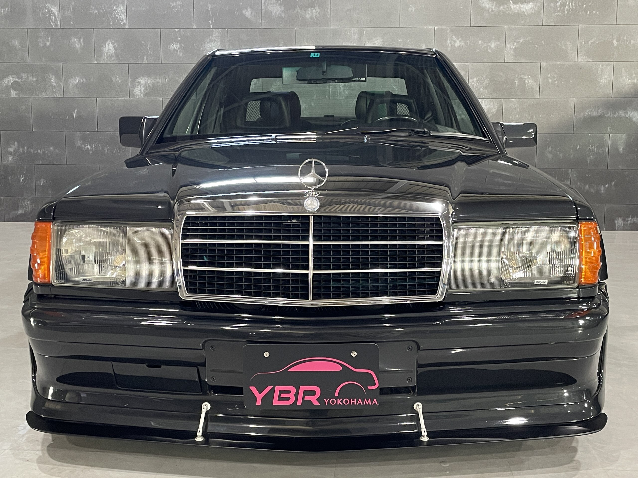 1991 Mercedes Benz 190E — Photo 7 / 36