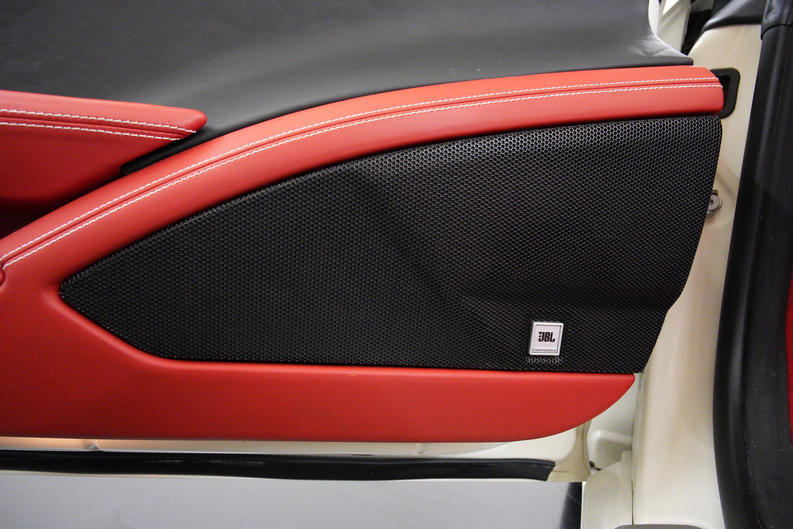 2013 Ferrari 458 Spider — Photo 25 / 34