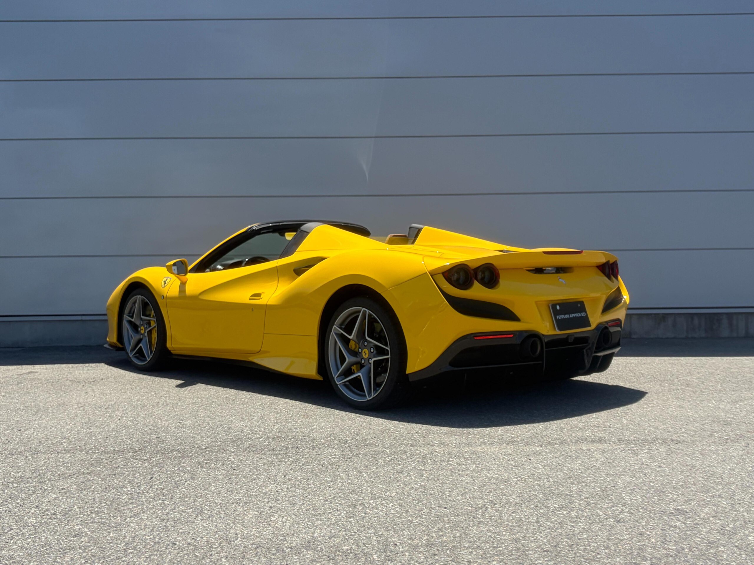 2021 Ferrari F8 Spider — Photo 26 / 37