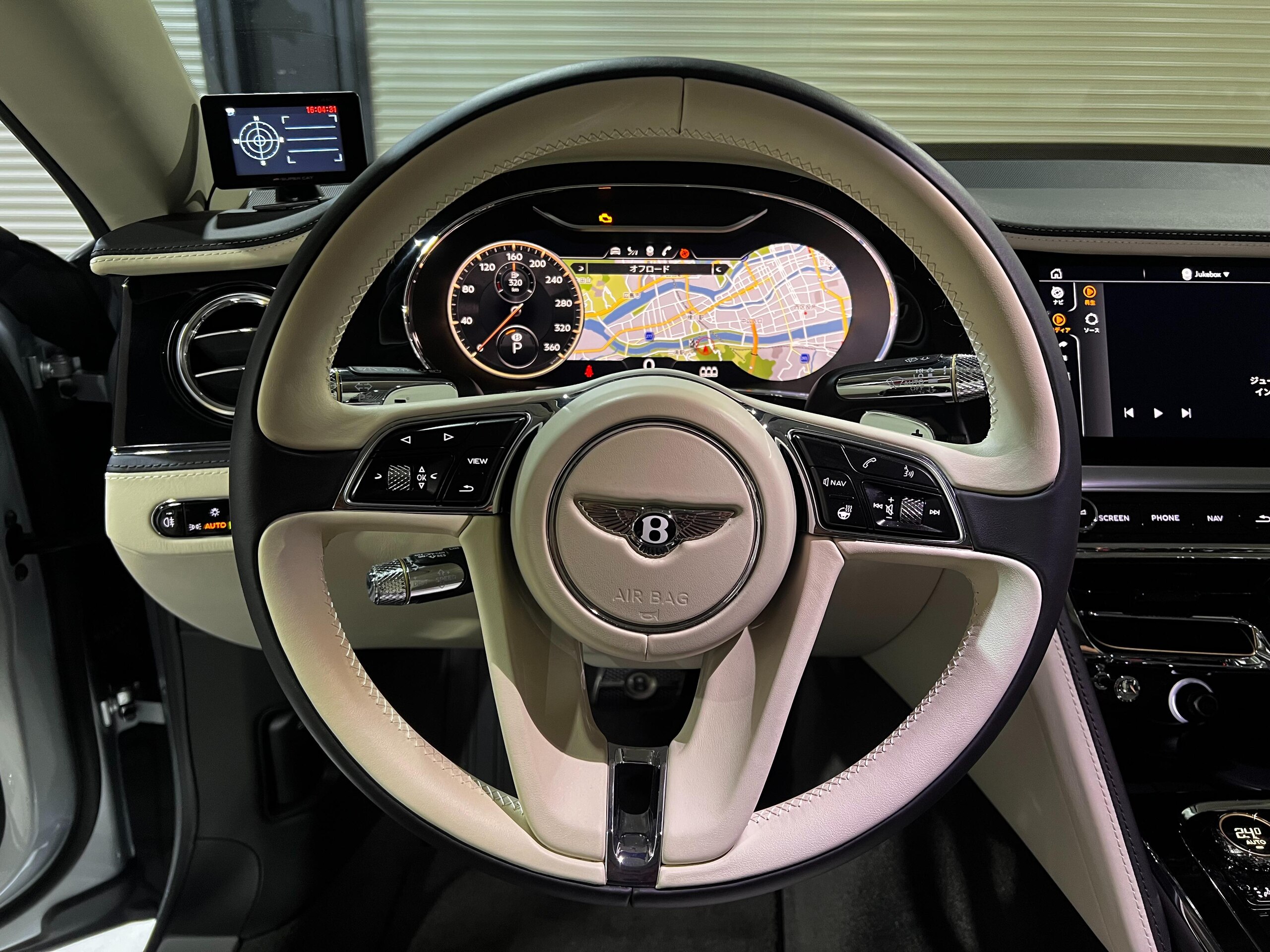 2020 Bentley Flying Spur — Photo 10 / 25