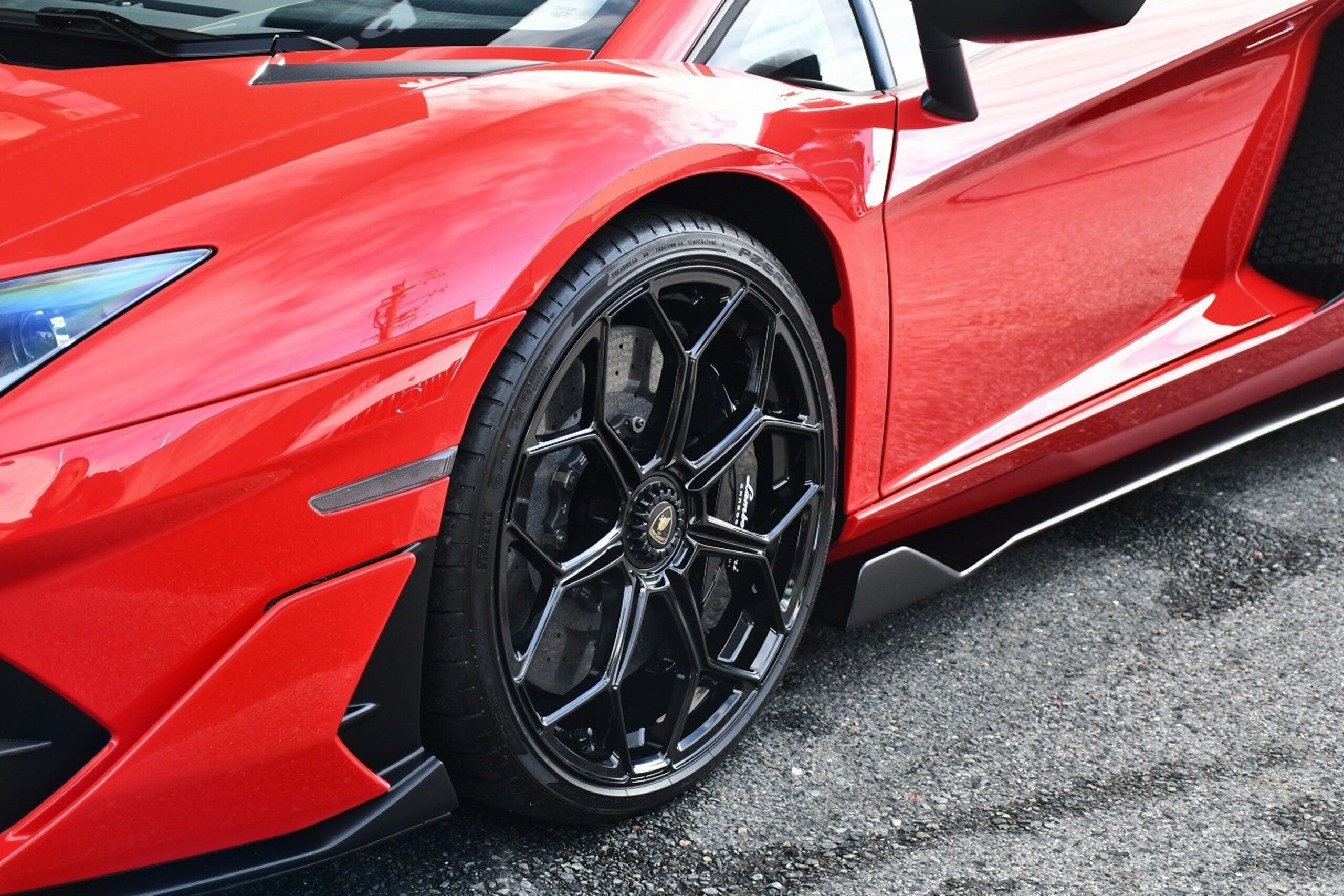 2019 Lamborghini Aventador SVJ — Photo 40 / 46