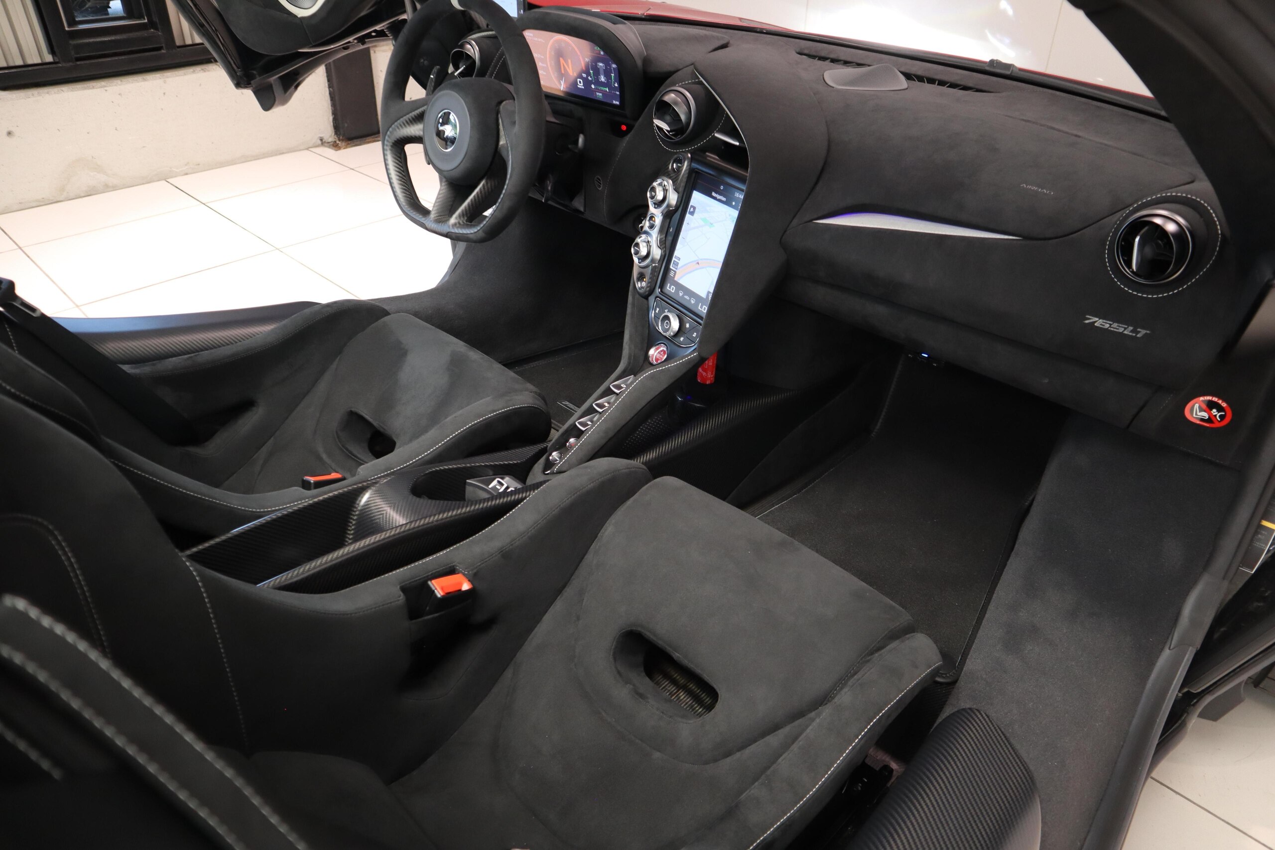 2023 McLaren 765LT Spider — Photo 27 / 49