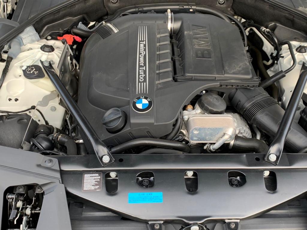 2015 BMW 740i M Sport — Photo 11 / 27