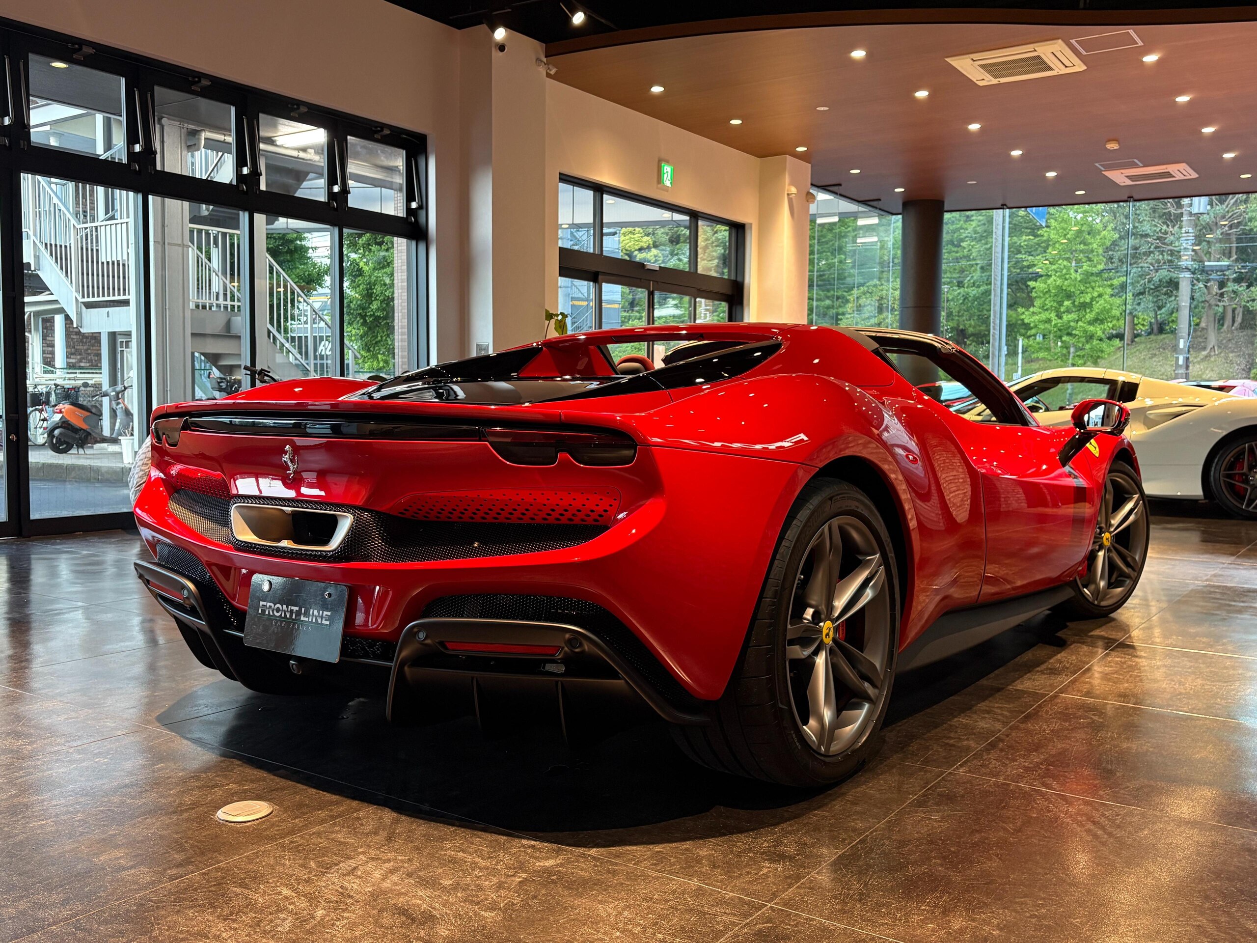 2025 Ferrari 296GTS — Photo 11 / 19