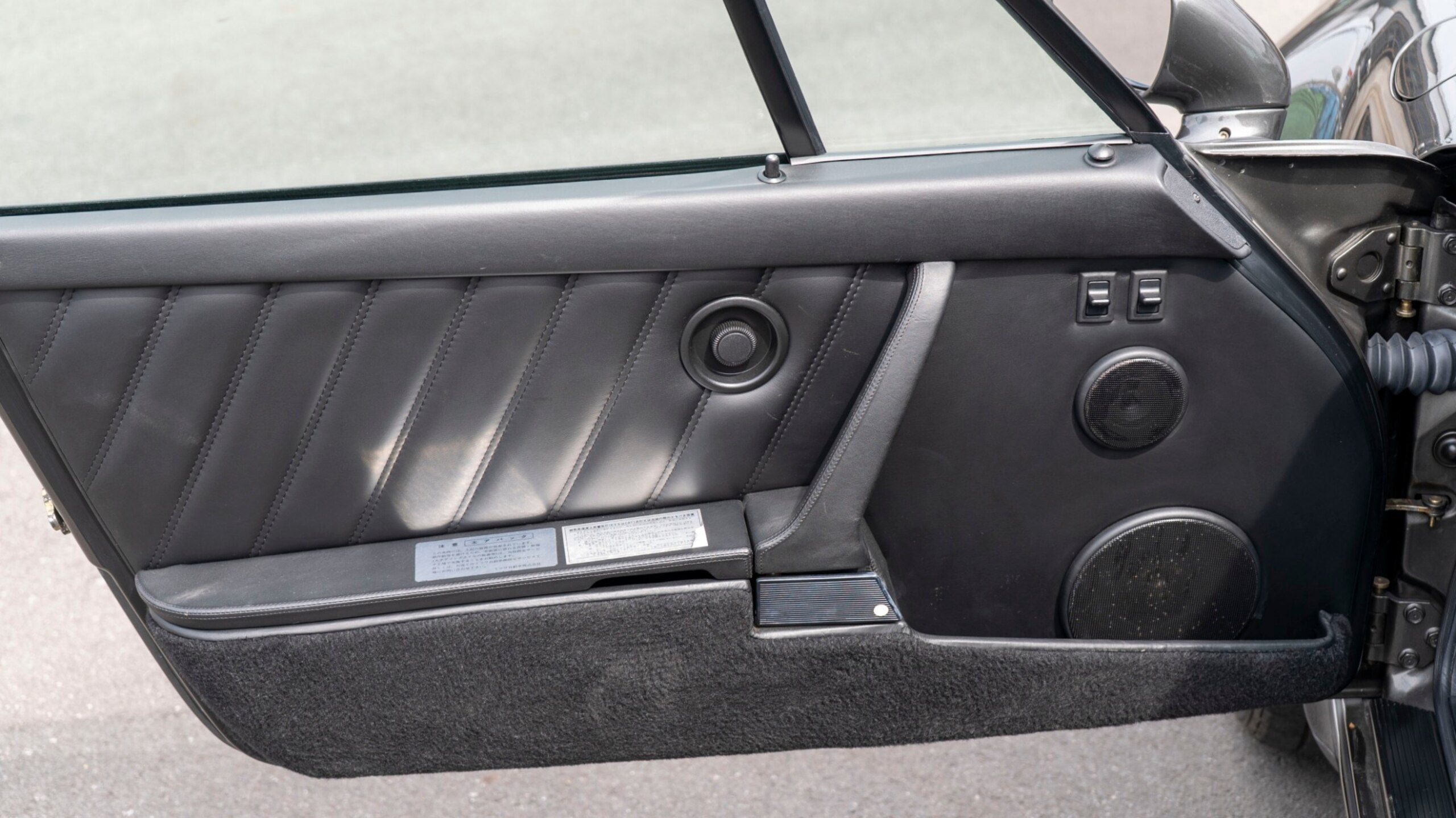 1991 Porsche 911 Turbo — Photo 12 / 26