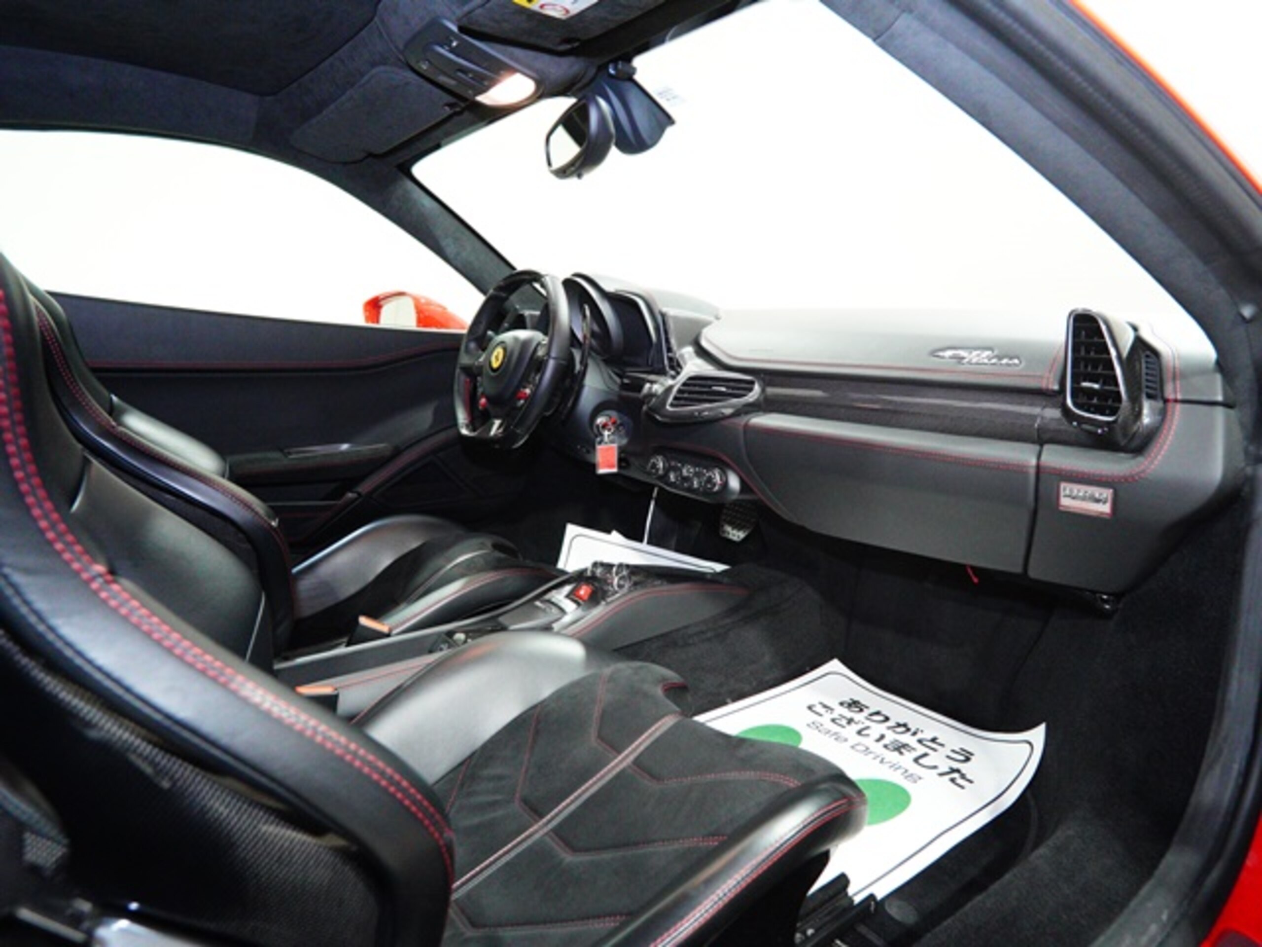 2011 Ferrari 458 Italia F1 DCT — Photo 14 / 19