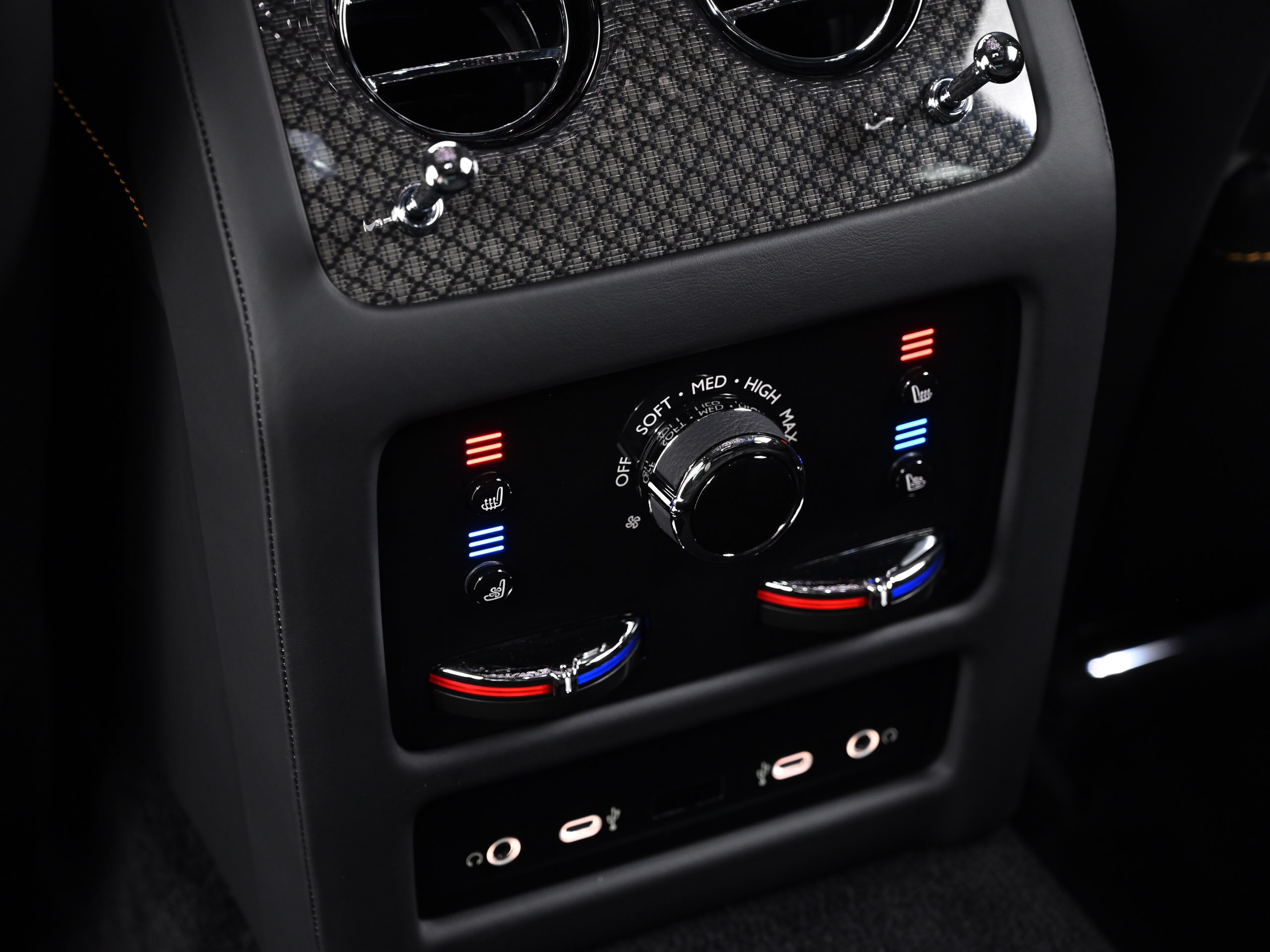 2025 Rolls-Royce Black Badge Ghost Series II — Photo 22 / 25