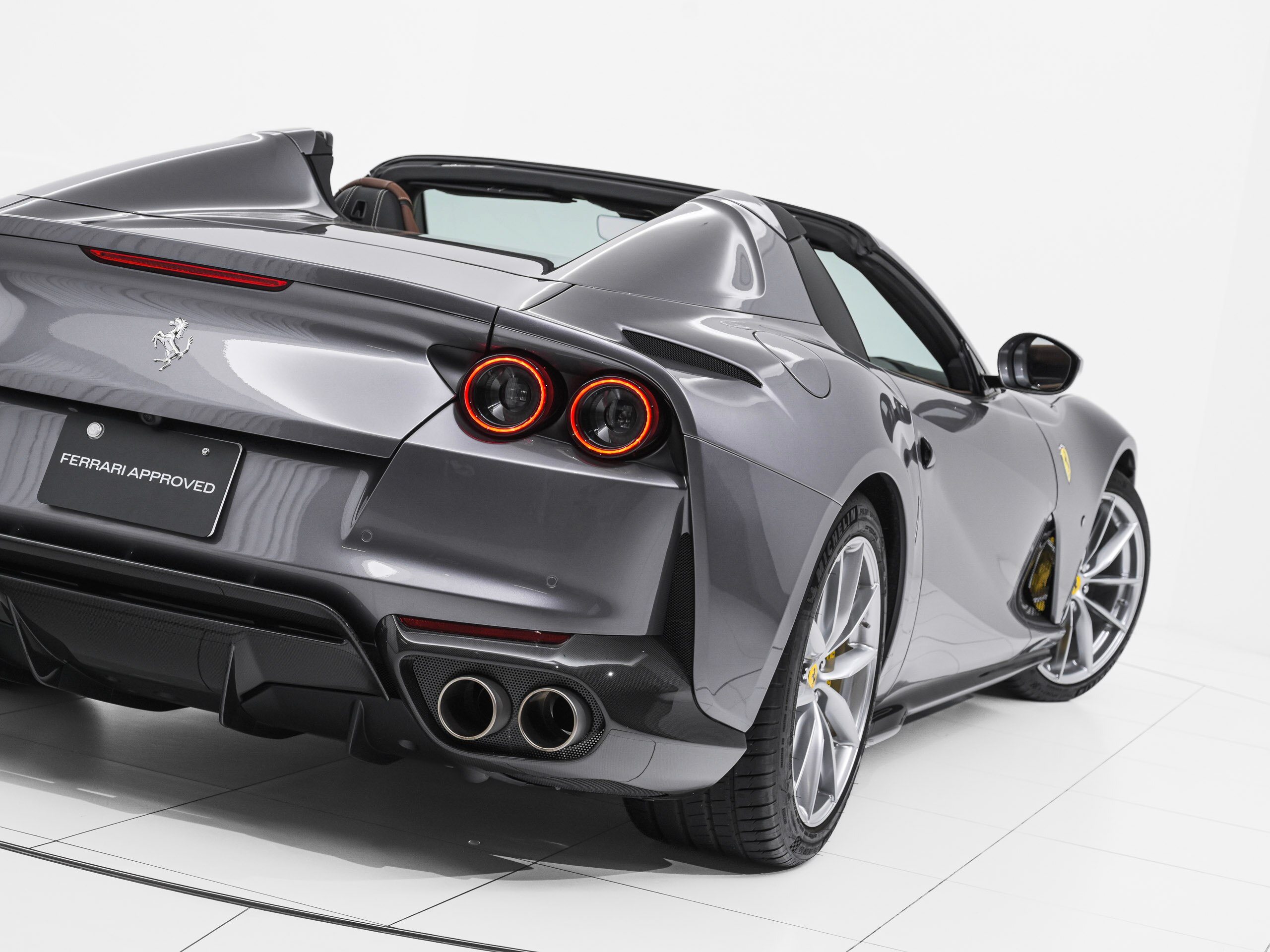 2021 Ferrari 812GTS — Photo 6 / 24