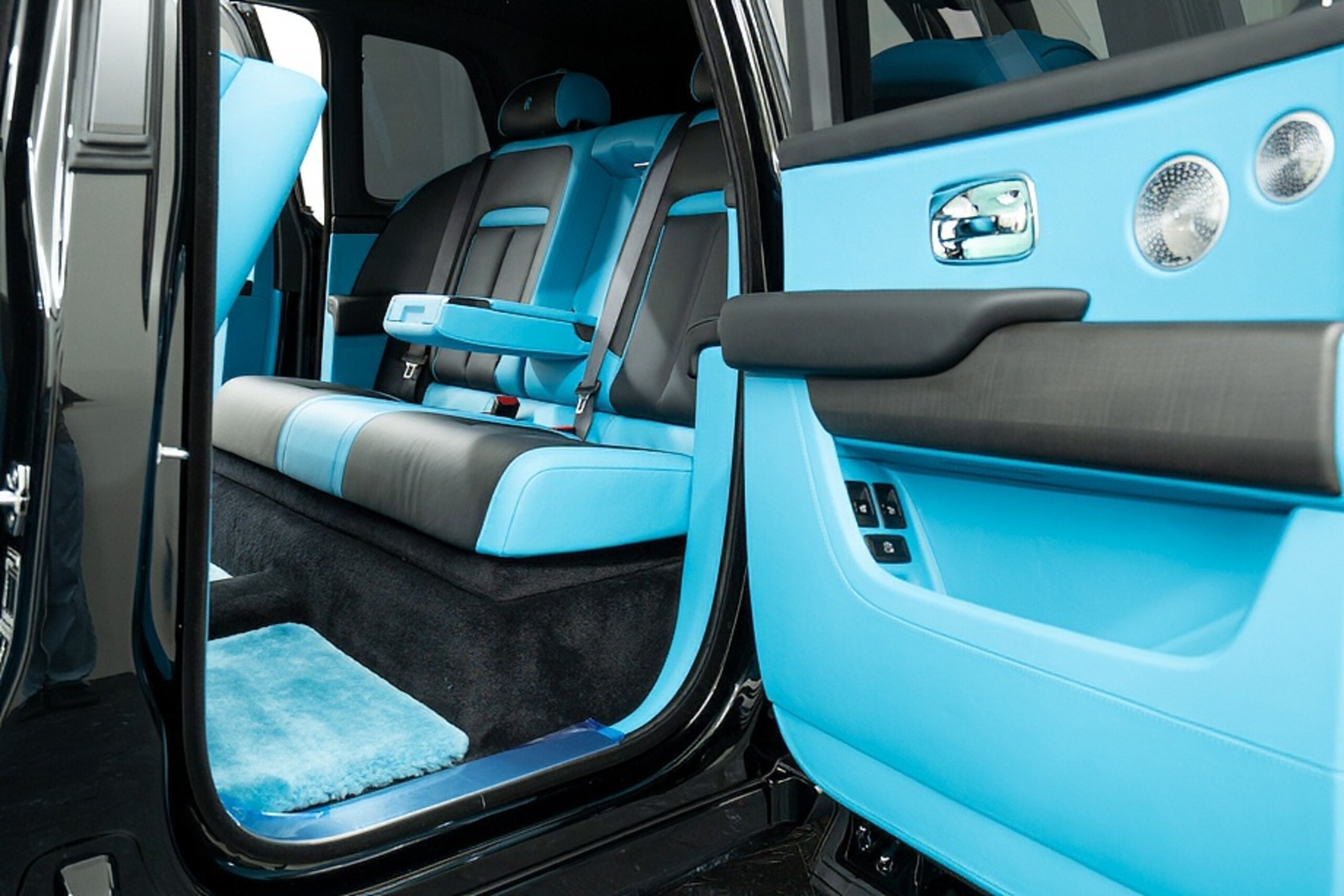 2025 Rolls-Royce Cullinan — Photo 20 / 29