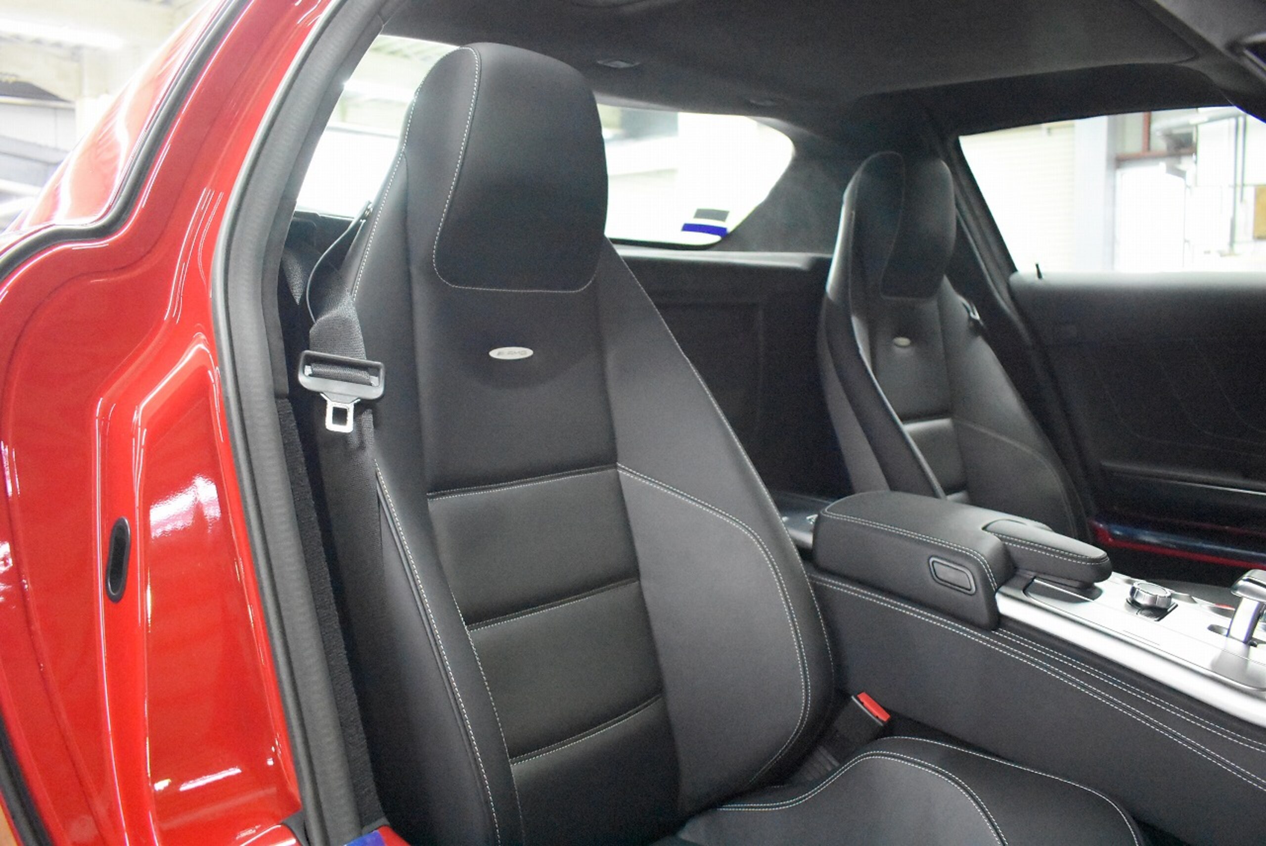 2010 Mercedes Benz SLS AMG — Photo 23 / 26