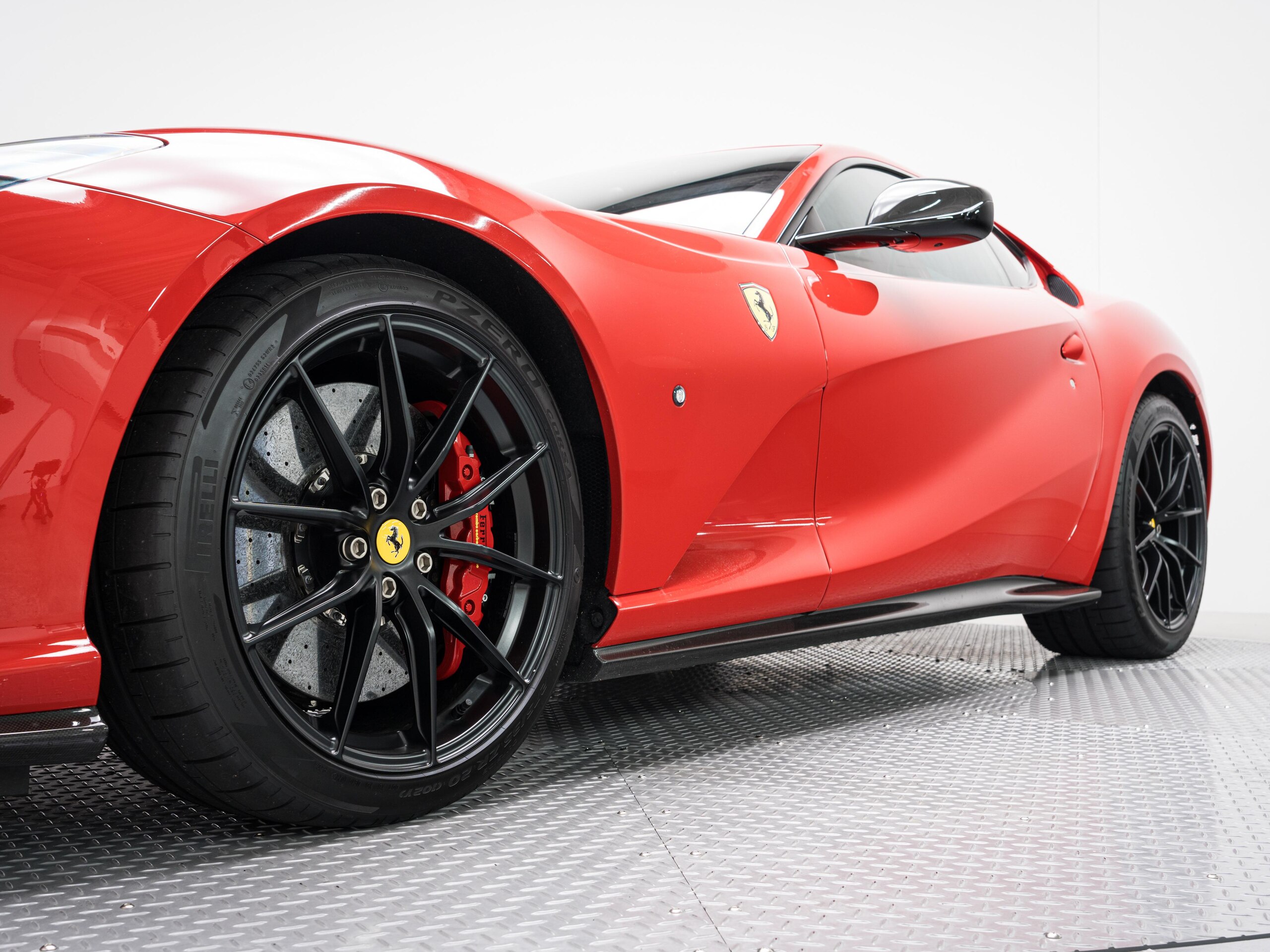 2018 Ferrari 812 Superfast — Photo 24 / 29
