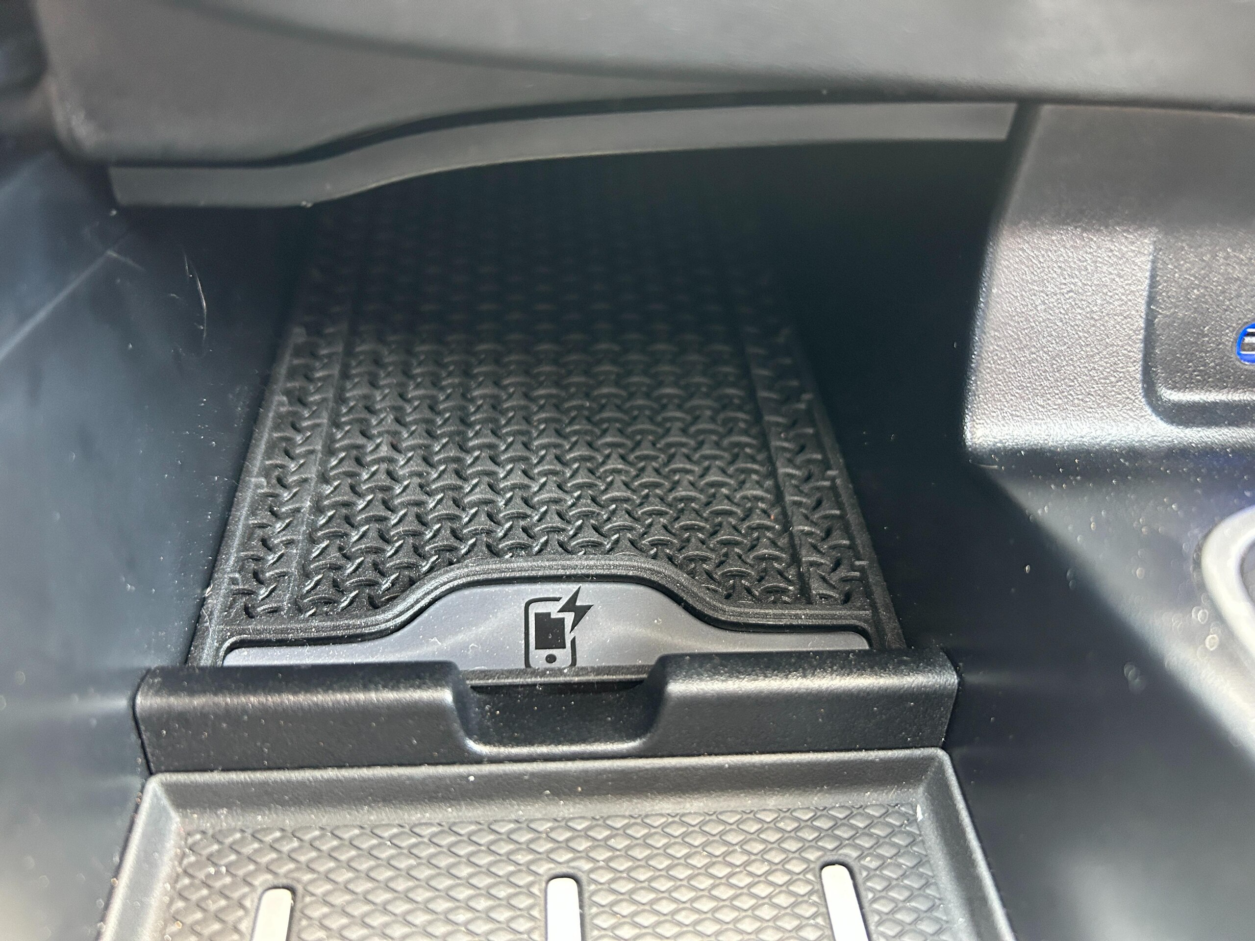2025 Mercedes Benz Maybach S680 — Photo 29 / 40