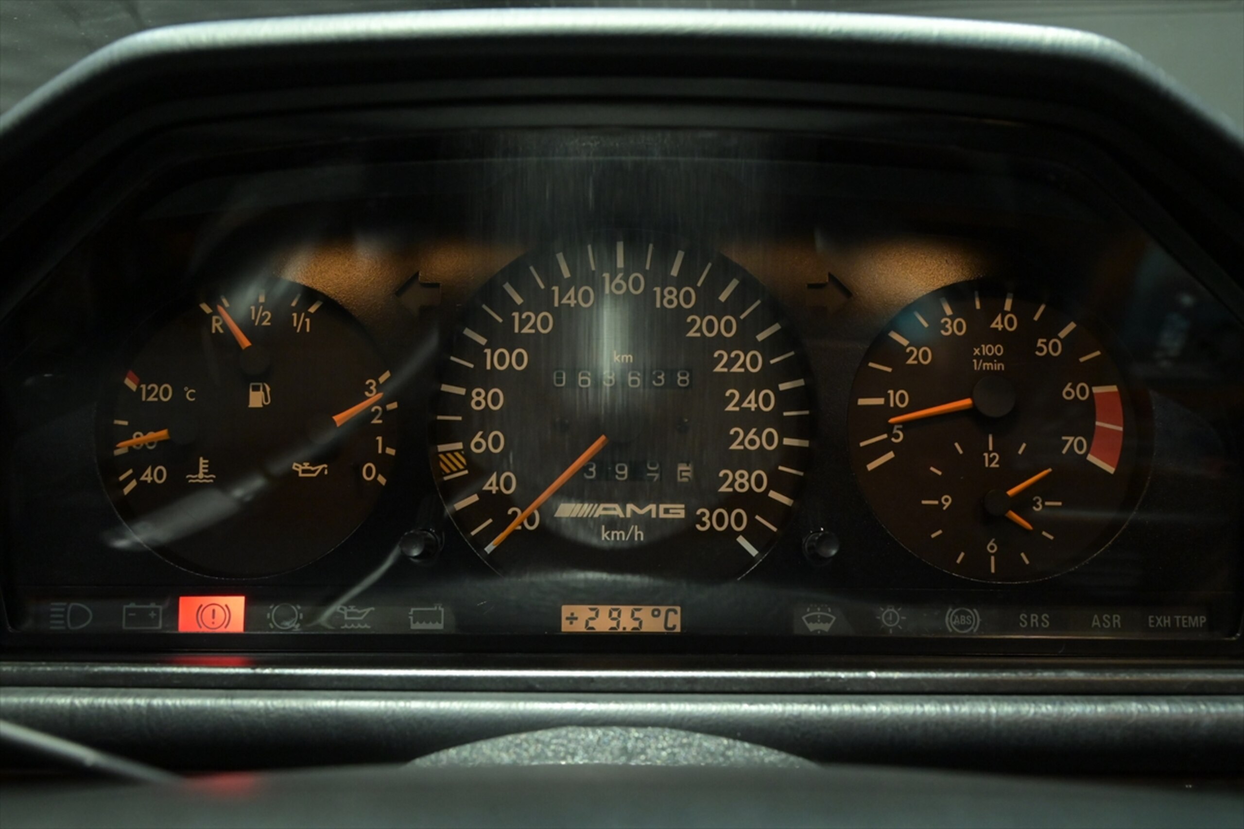 1993 Mercedes Benz E60 AMG — Photo 13 / 26
