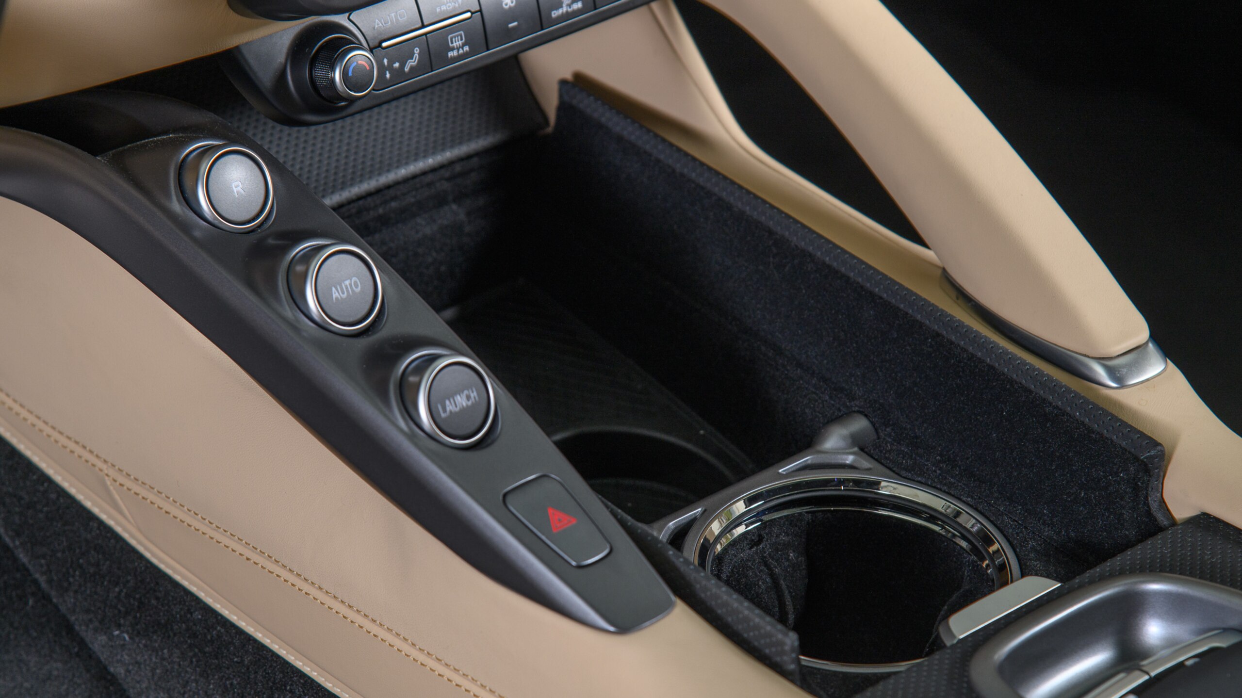 2020 Ferrari GTC4Lusso — Photo 8 / 24