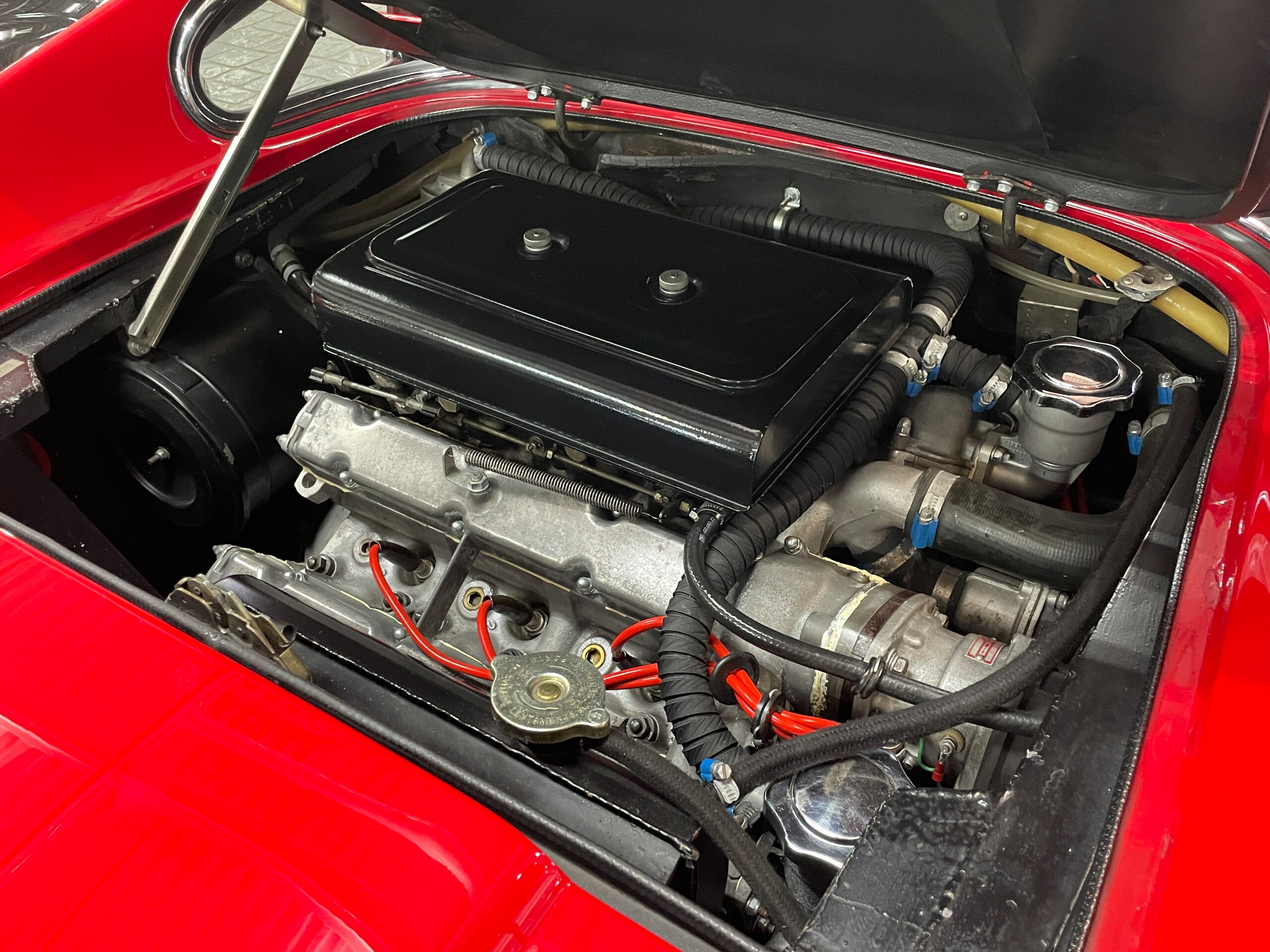 1972 Ferrari DINO 246GT — Photo 11 / 12