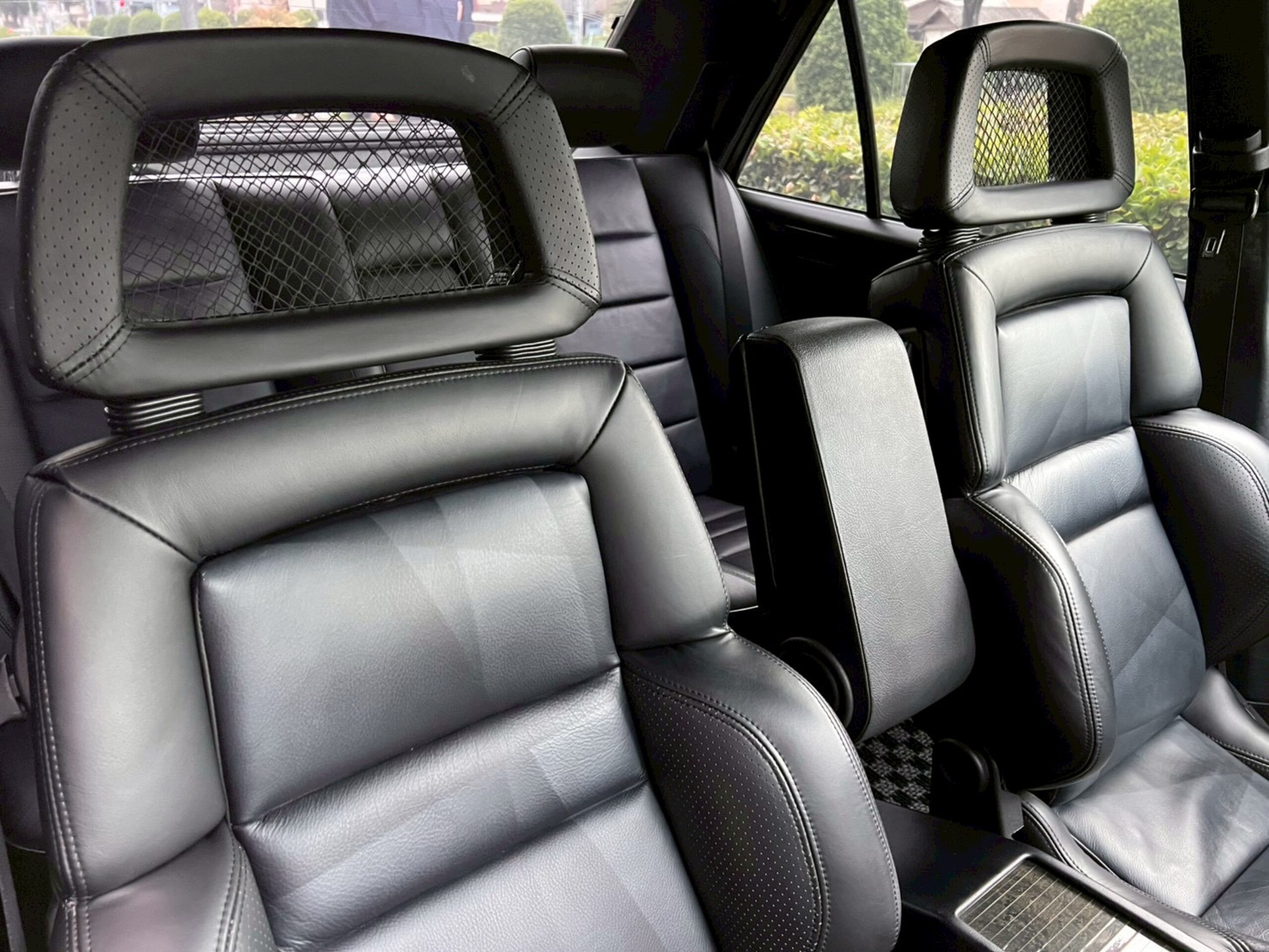 1995 Mercedes Benz E60 AMG — Photo 63 / 74