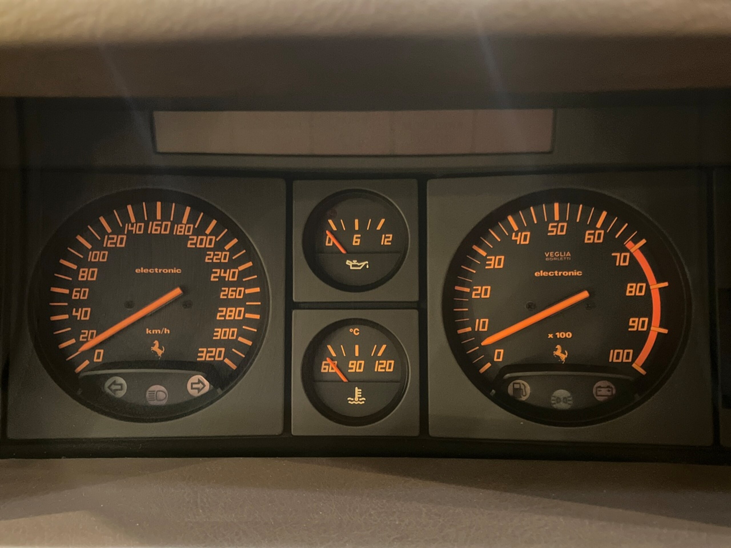 1988 Ferrari Testarossa — Photo 10 / 21