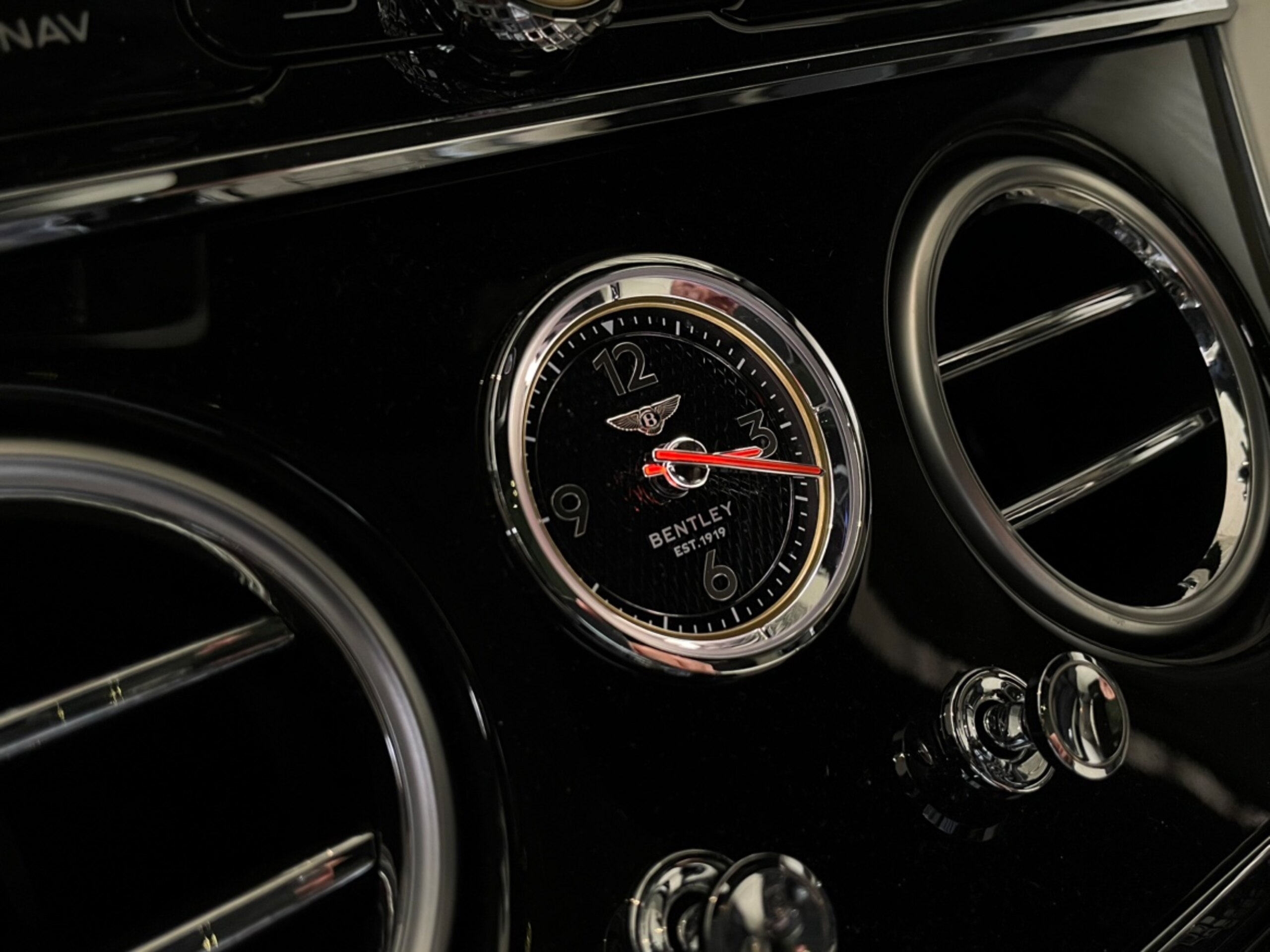2023 Bentley Continental GT 4.0 — Photo 16 / 23