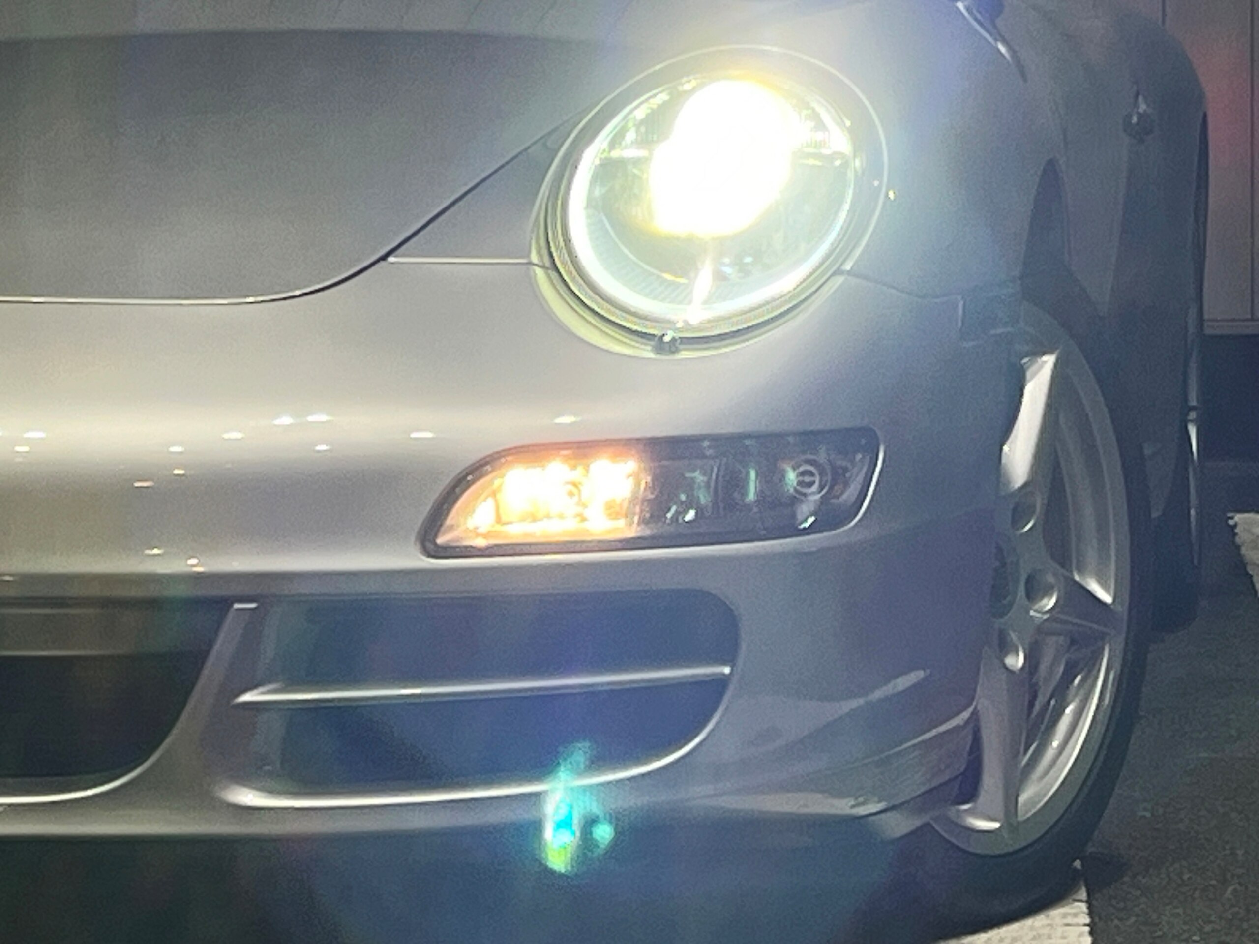 2004 Porsche 911 Carrera — Photo 12 / 14