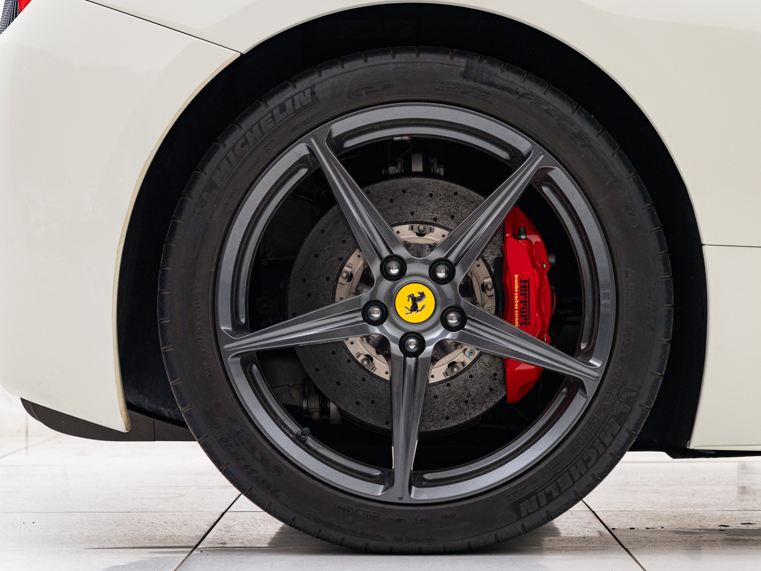 2010 Ferrari 458 Italia F1 DCT — Photo 20 / 22