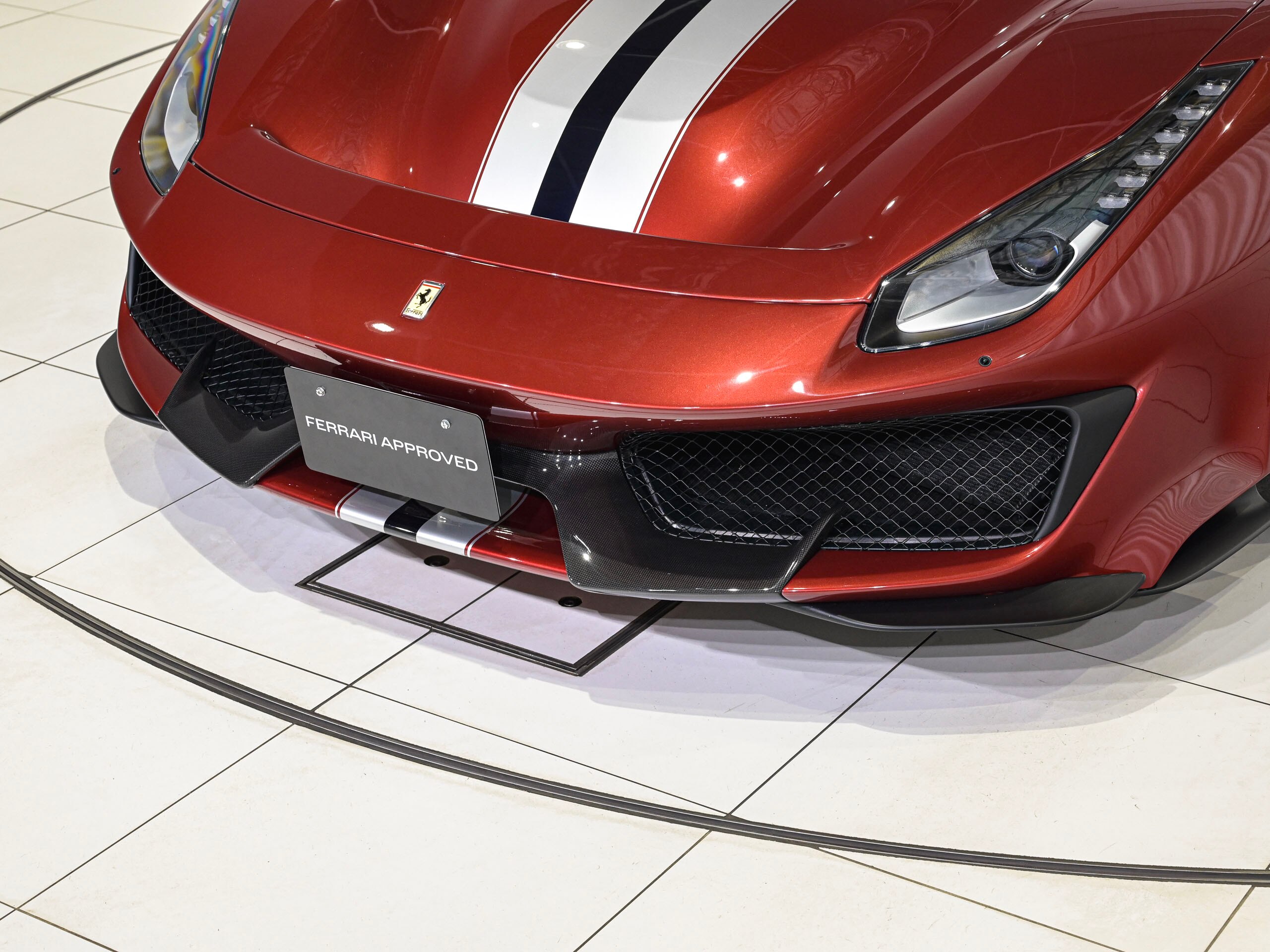 2020 Ferrari 488 Pista — Photo 8 / 30