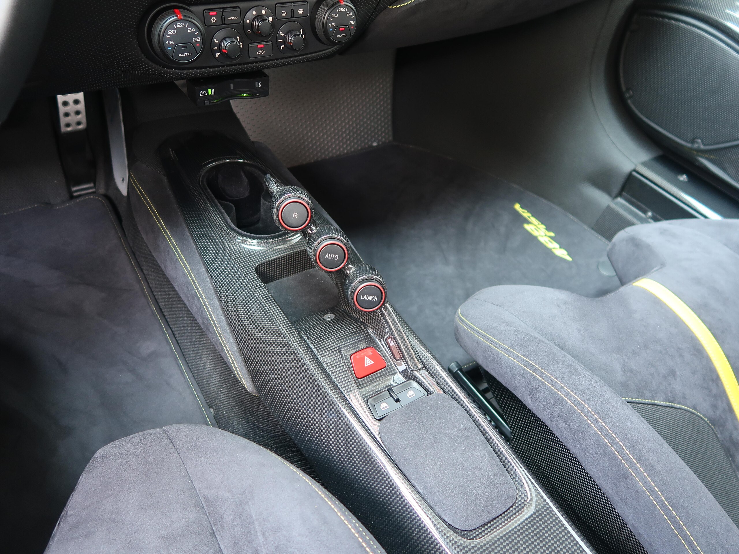 2020 Ferrari 488 Pista — Photo 8 / 53