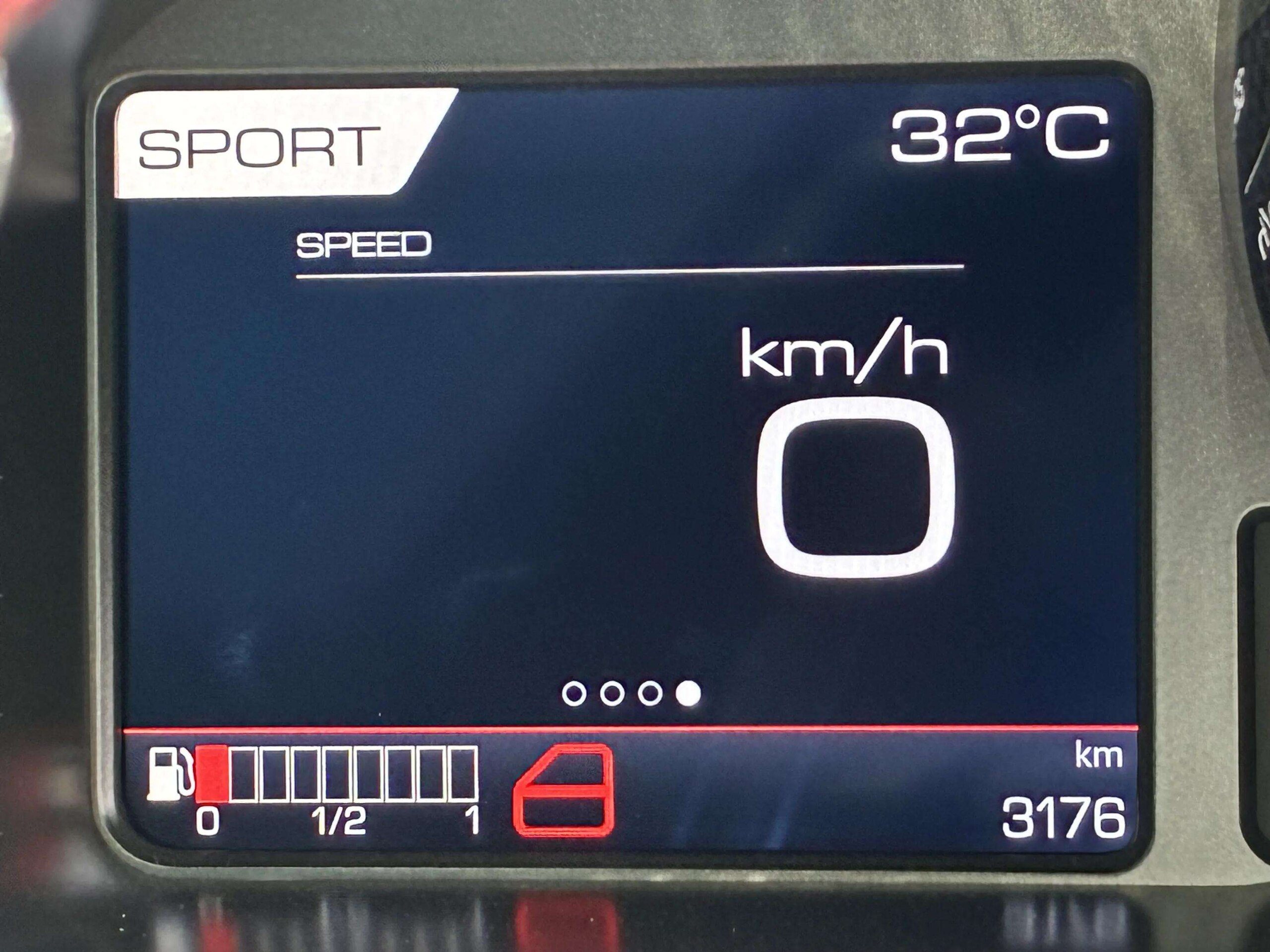 2018 Ferrari 812 Superfast — Photo 14 / 18
