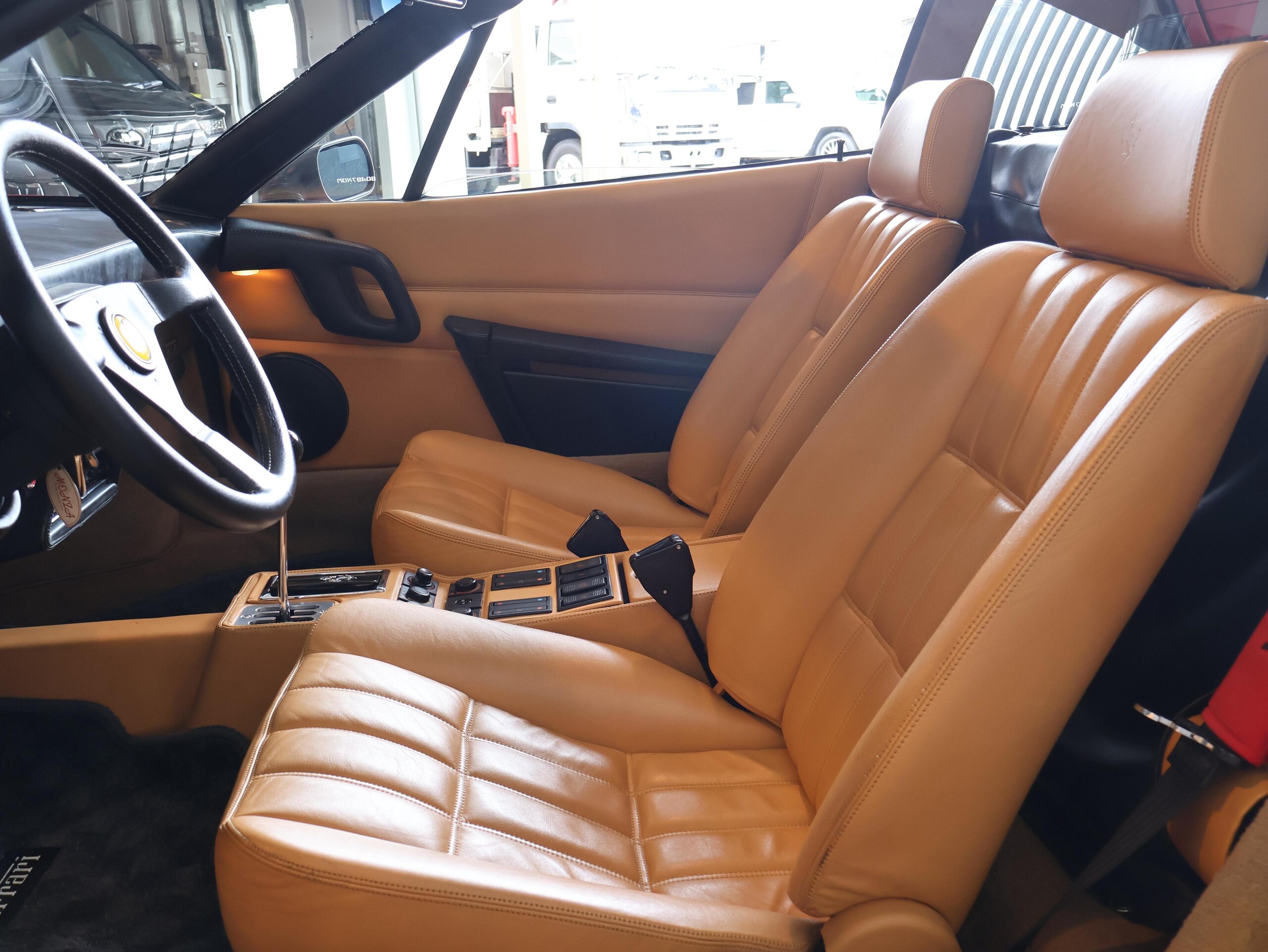 1989 Ferrari 328GTS — Photo 14 / 52