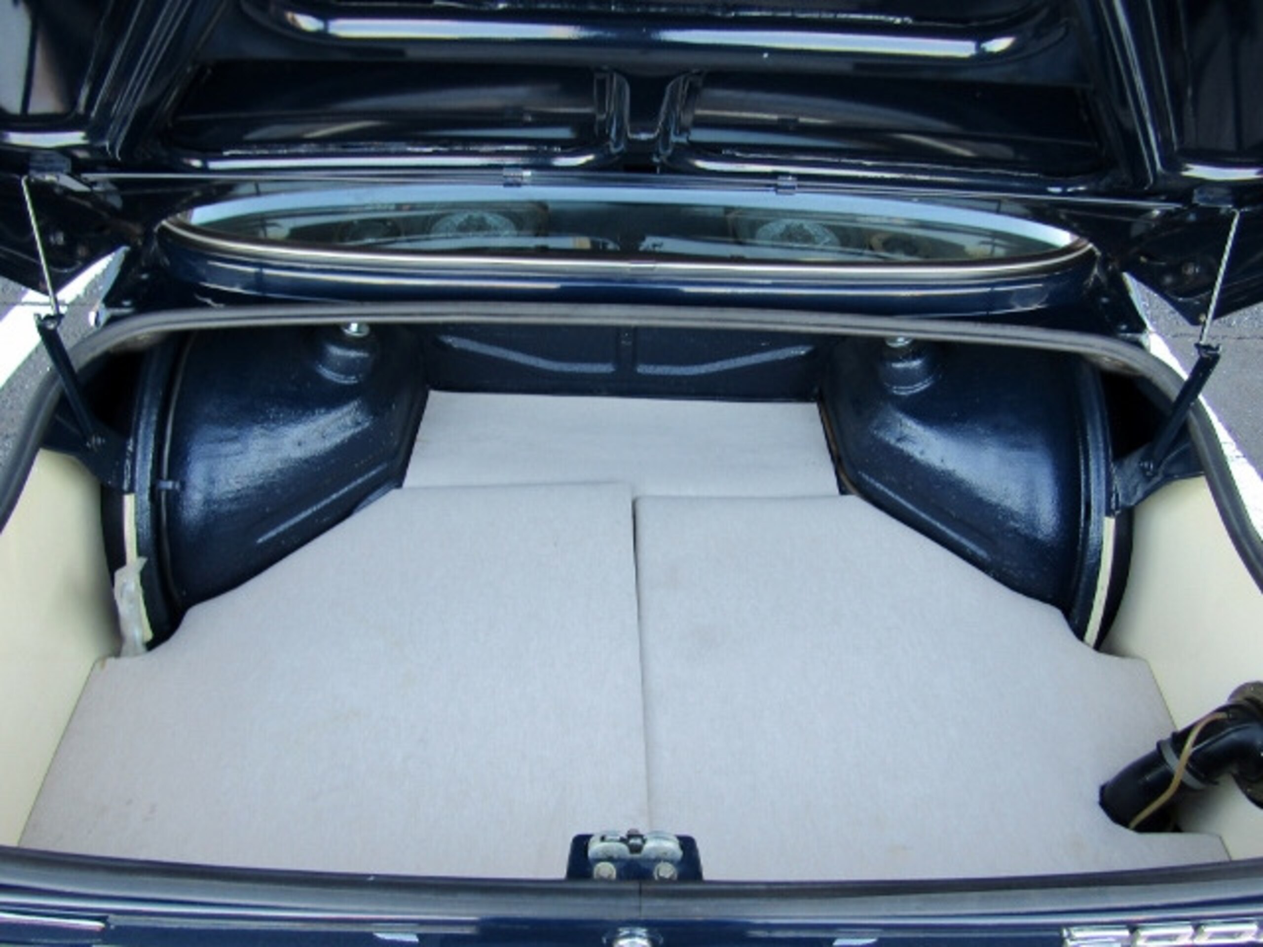 1977 BMW 2002 — Photo 15 / 15