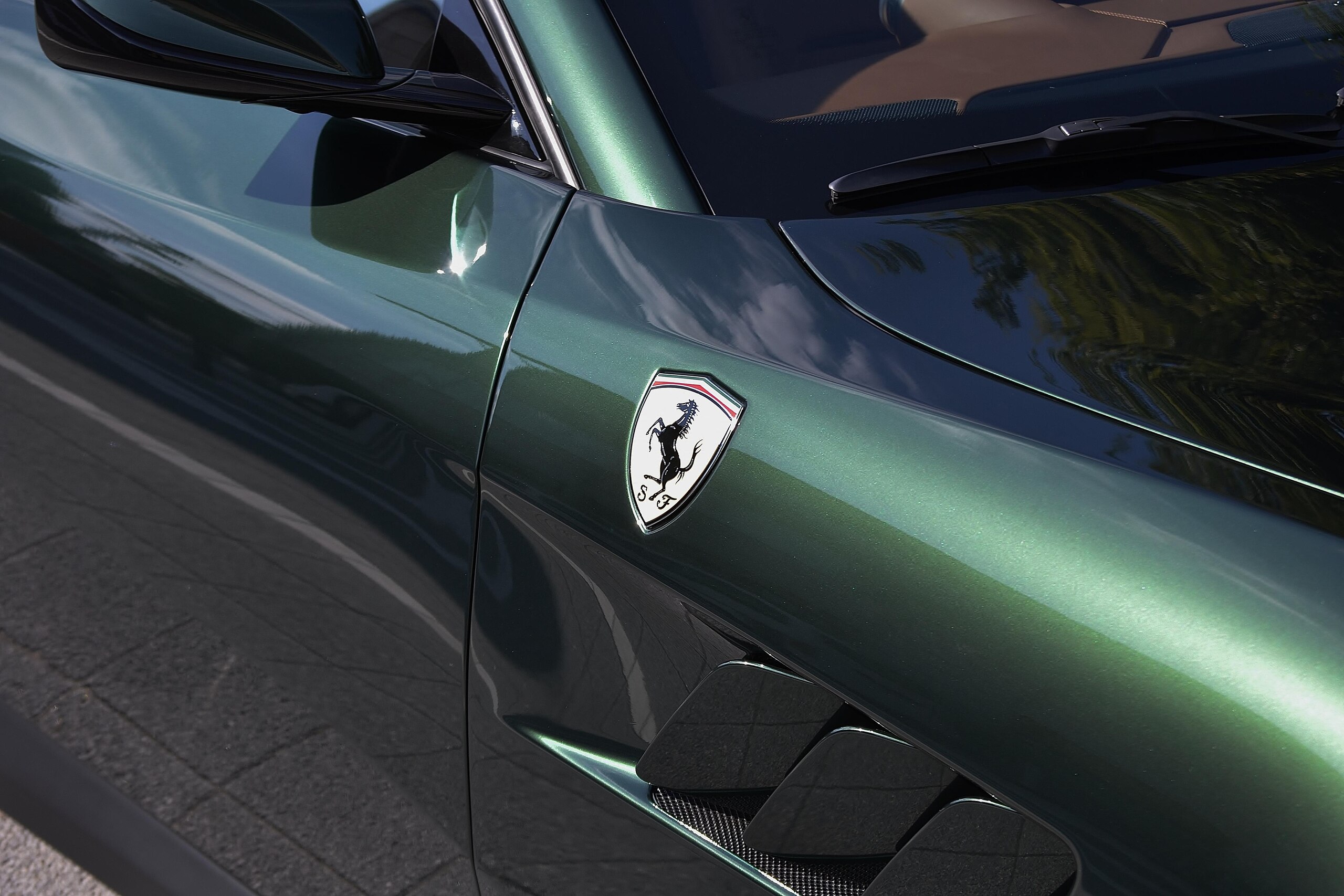 2019 Ferrari GTC4Lusso — Photo 30 / 34