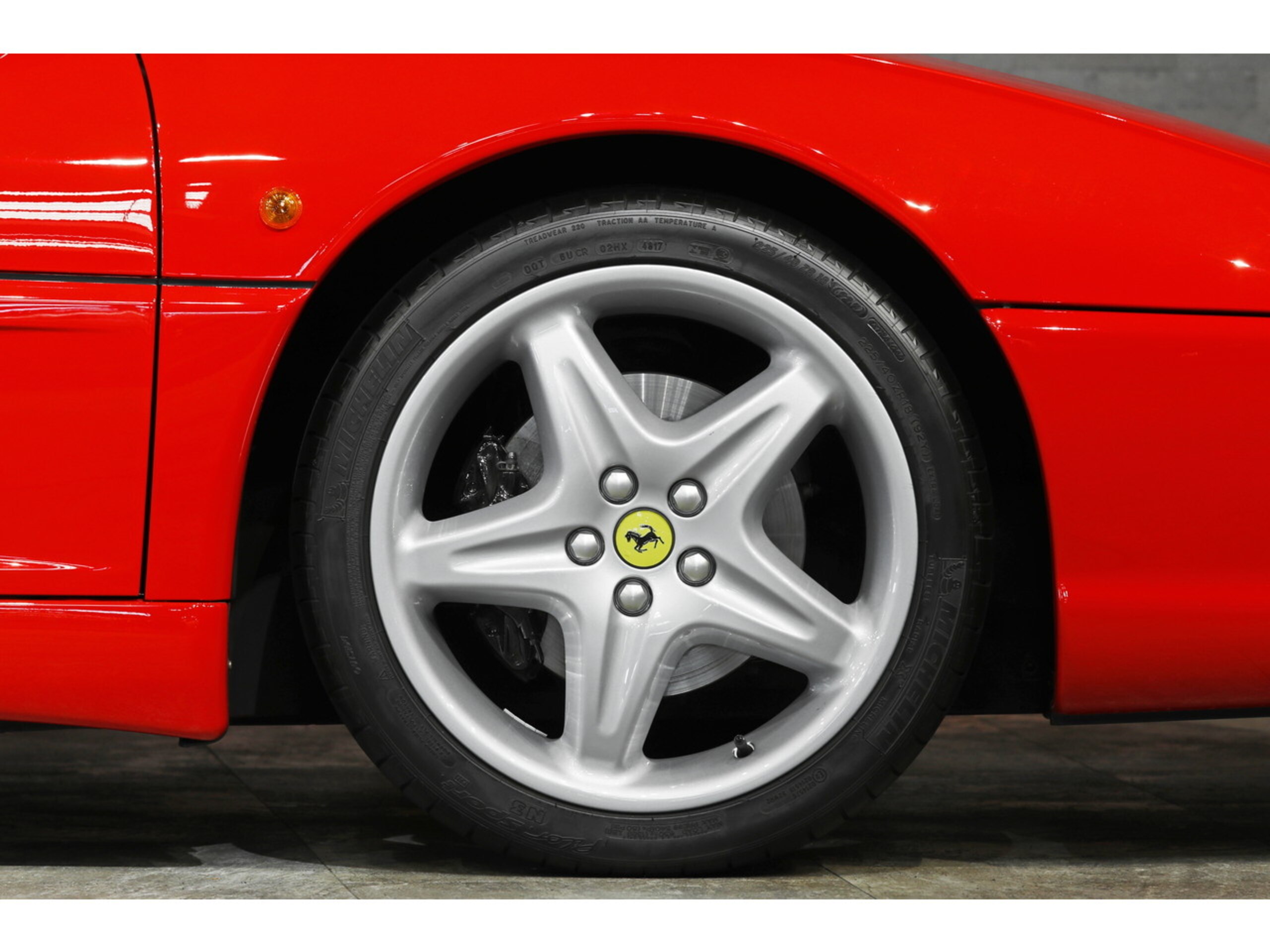 1997 Ferrari F355 GTS — Photo 20 / 22