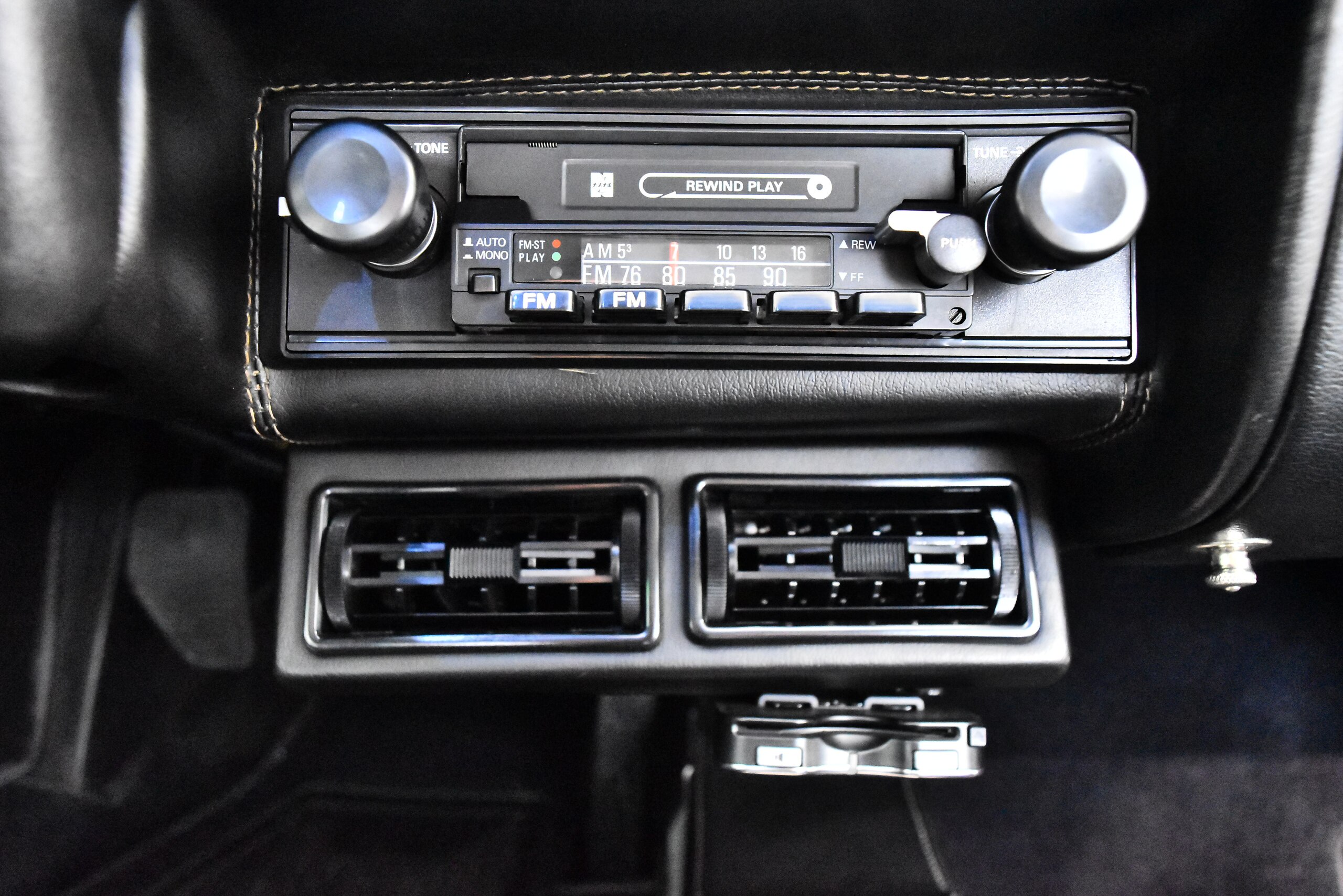 1979 Ferrari 308 GTB — Photo 8 / 14