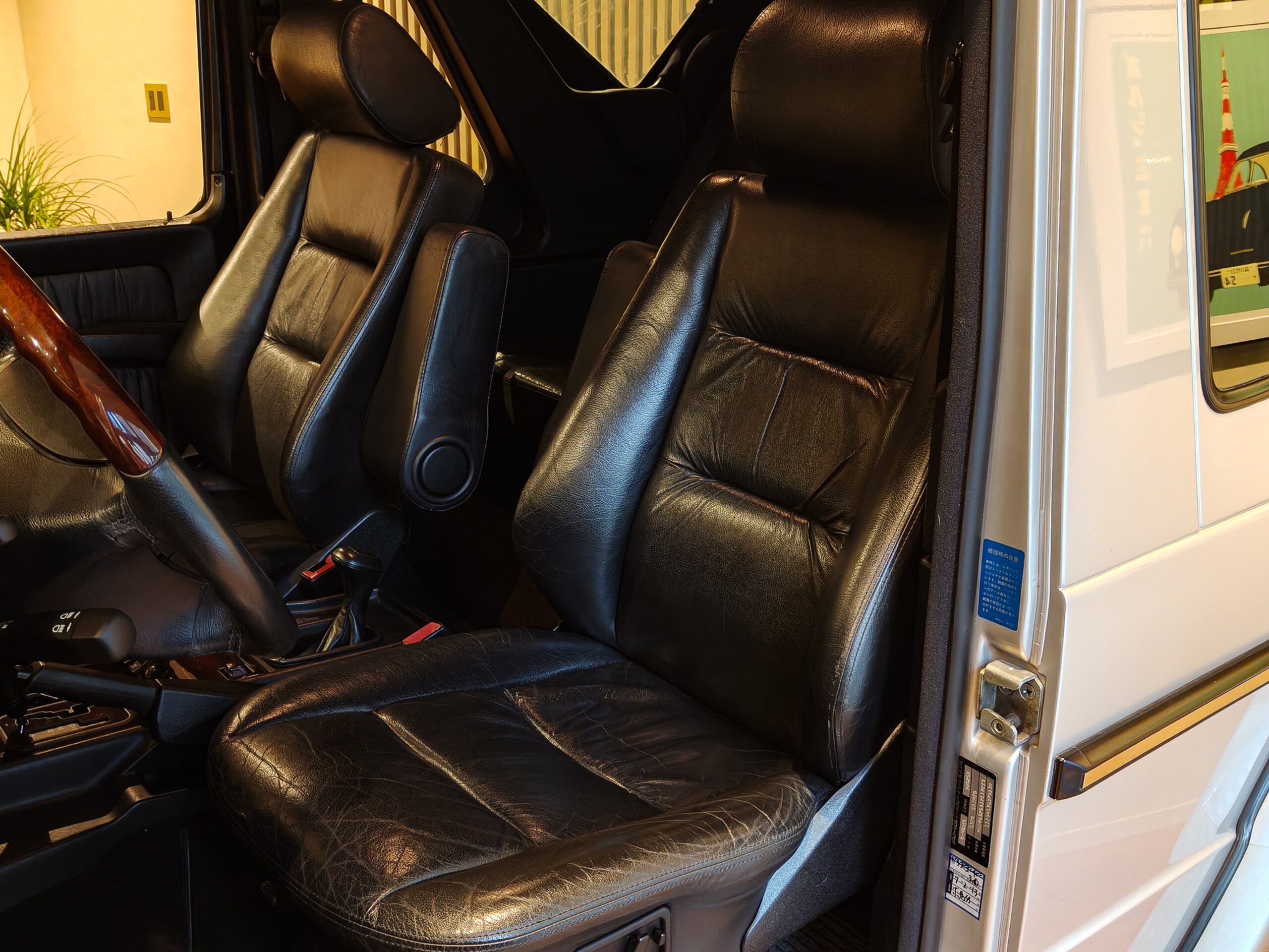 1999 Mercedes Benz G320 — Photo 8 / 21