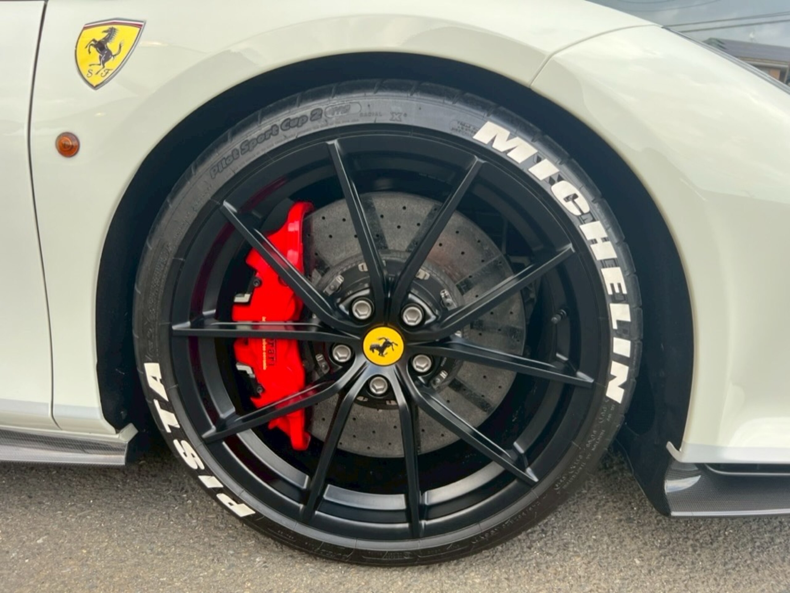 2019 Ferrari 488 Pista — Photo 19 / 22