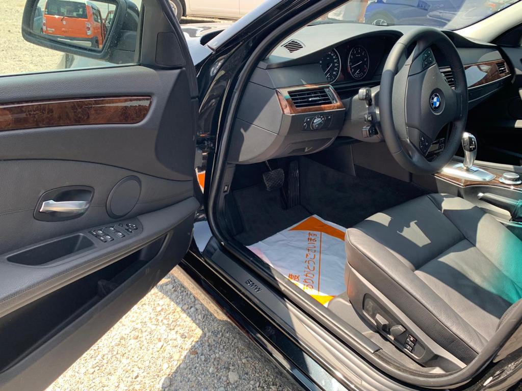 2007 BMW 525i — Photo 14 / 29