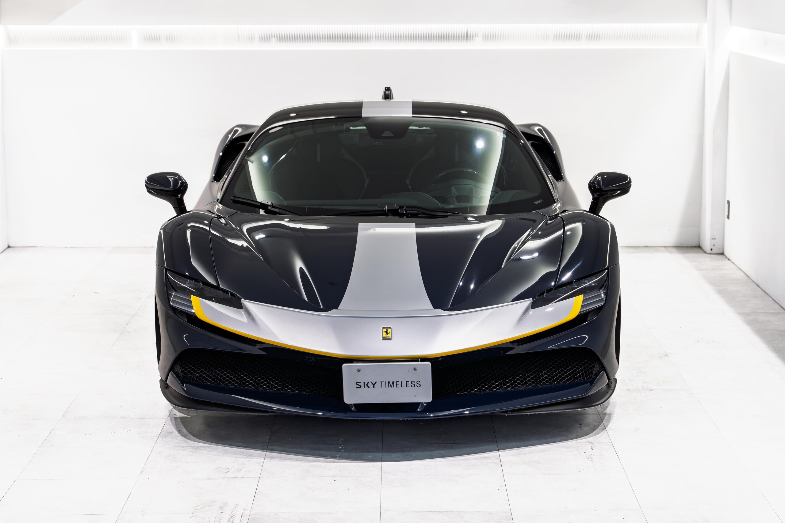 2021 Ferrari SF90 Stradale — Photo 16 / 38