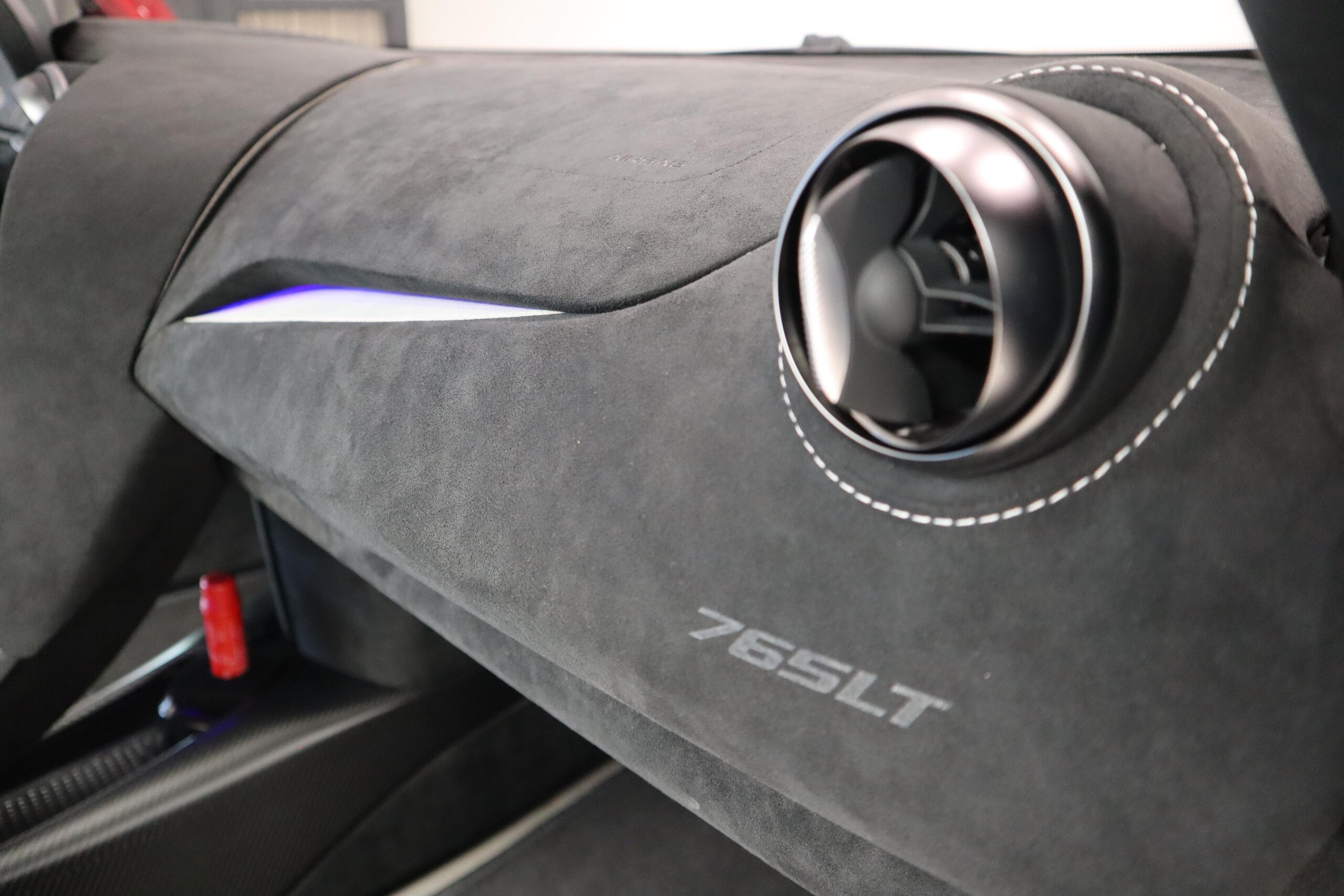 2023 McLaren 765LT Spider — Photo 29 / 49