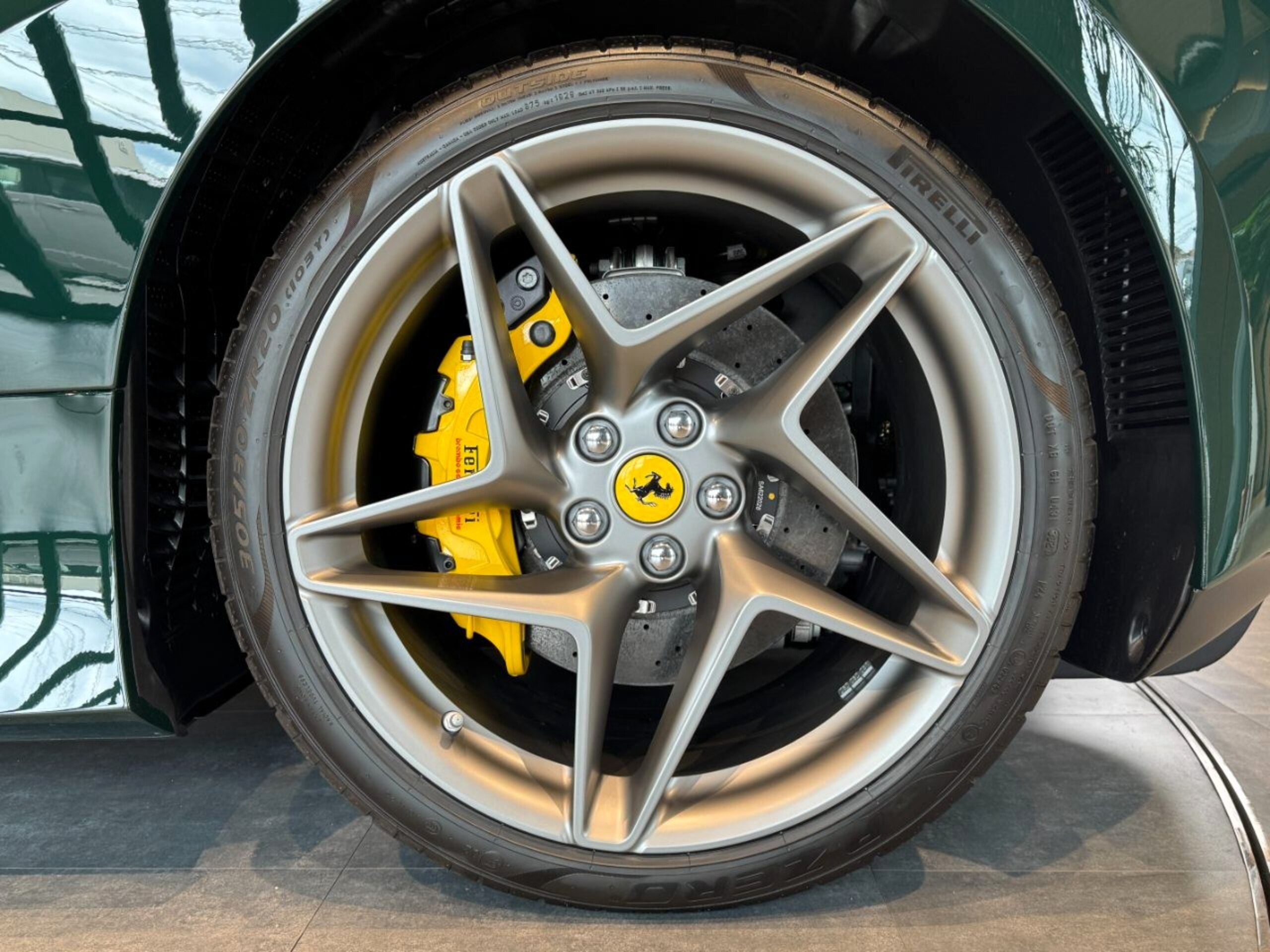 2022 Ferrari F8 Spider — Photo 46 / 72