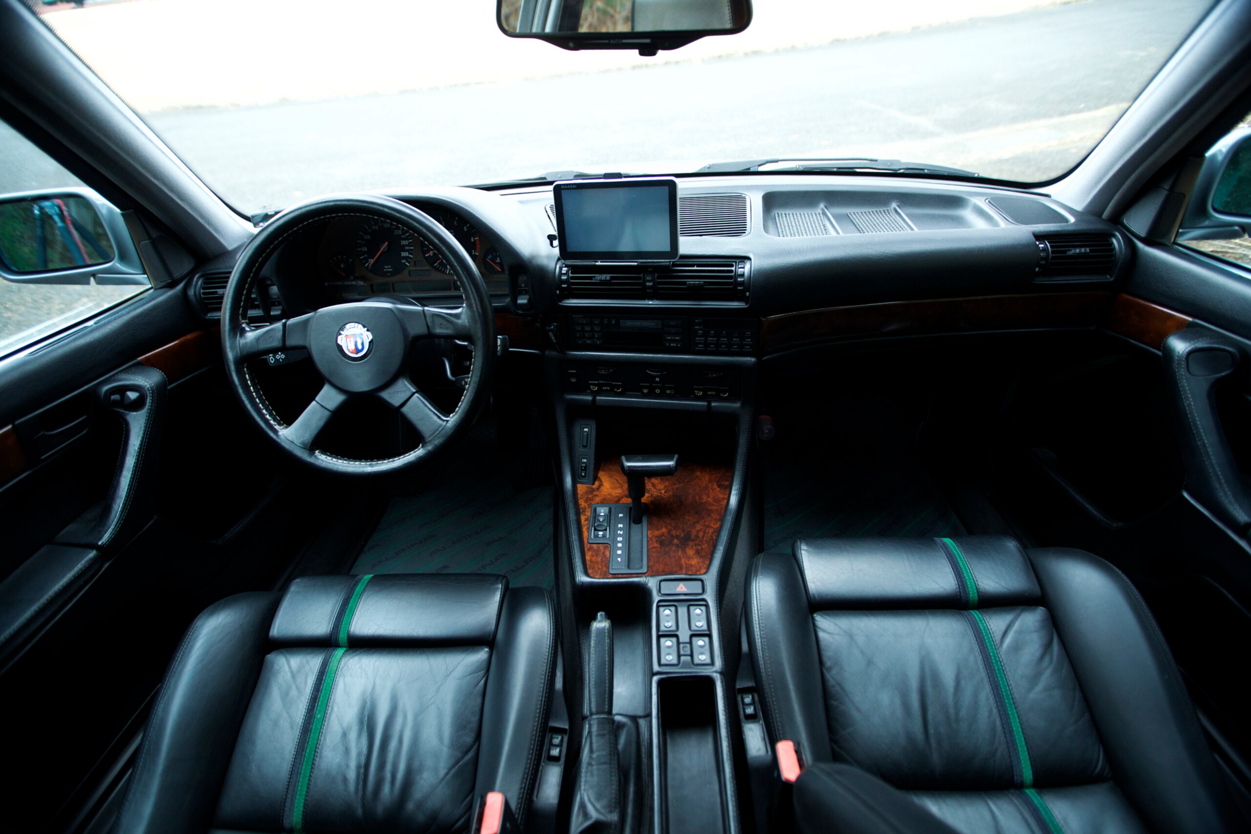1991 BMW Alpina B12 5.0 — Photo 7 / 12