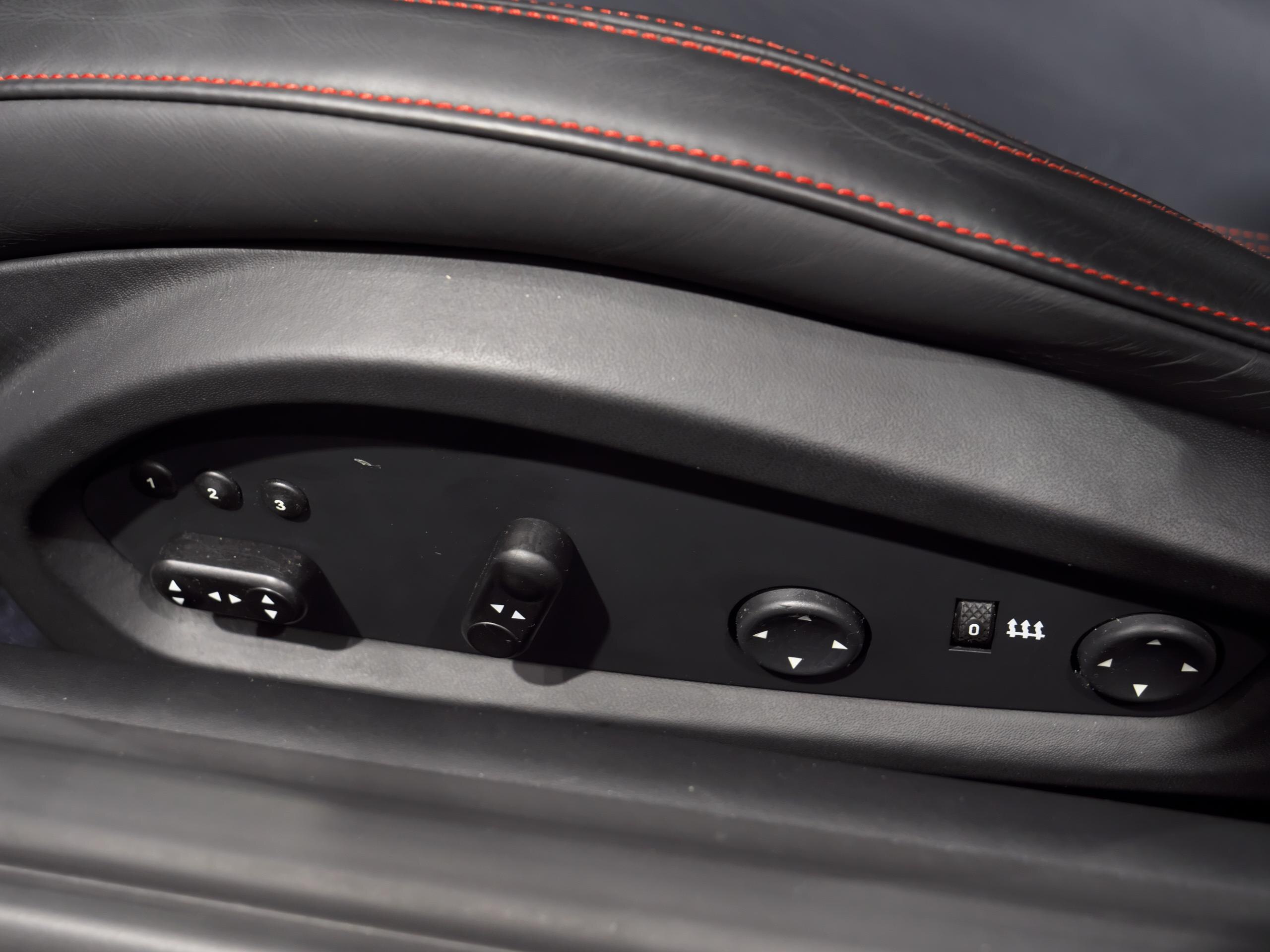 2014 Ferrari F12 Berlinetta — Photo 11 / 19
