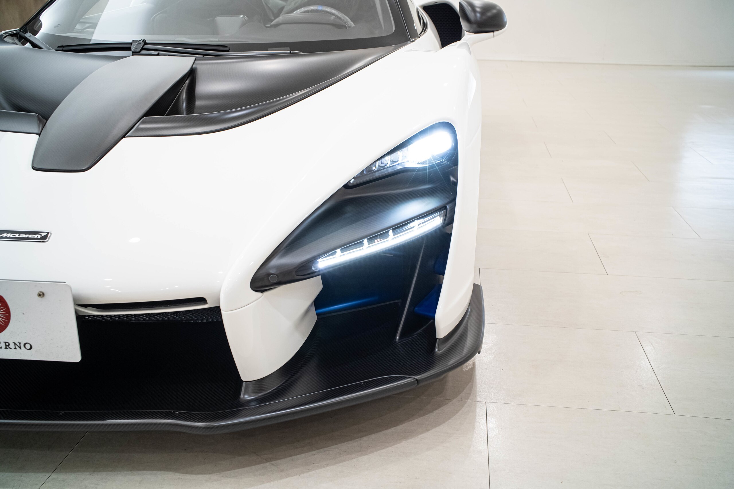 2019 McLaren Senna — Photo 14 / 18
